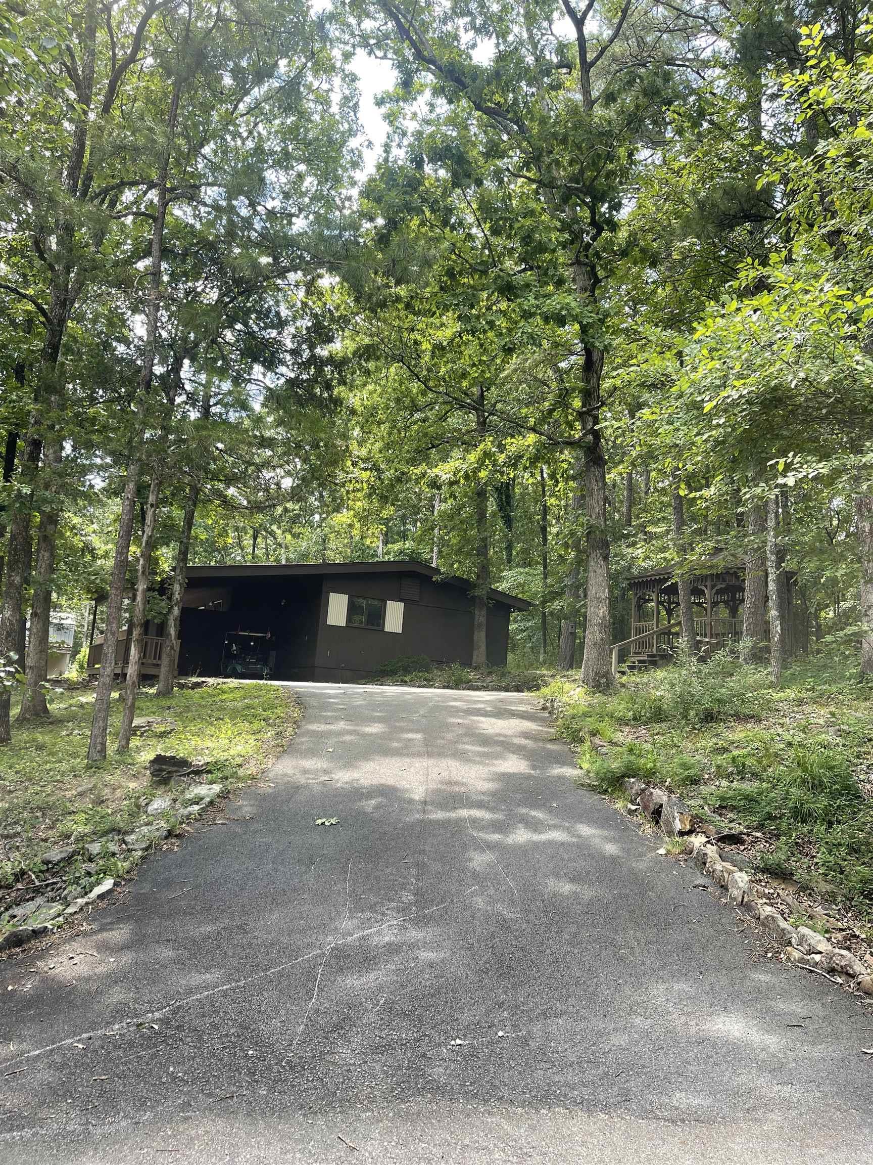 106 Oak Park Lane  Fairfield Bay, AR