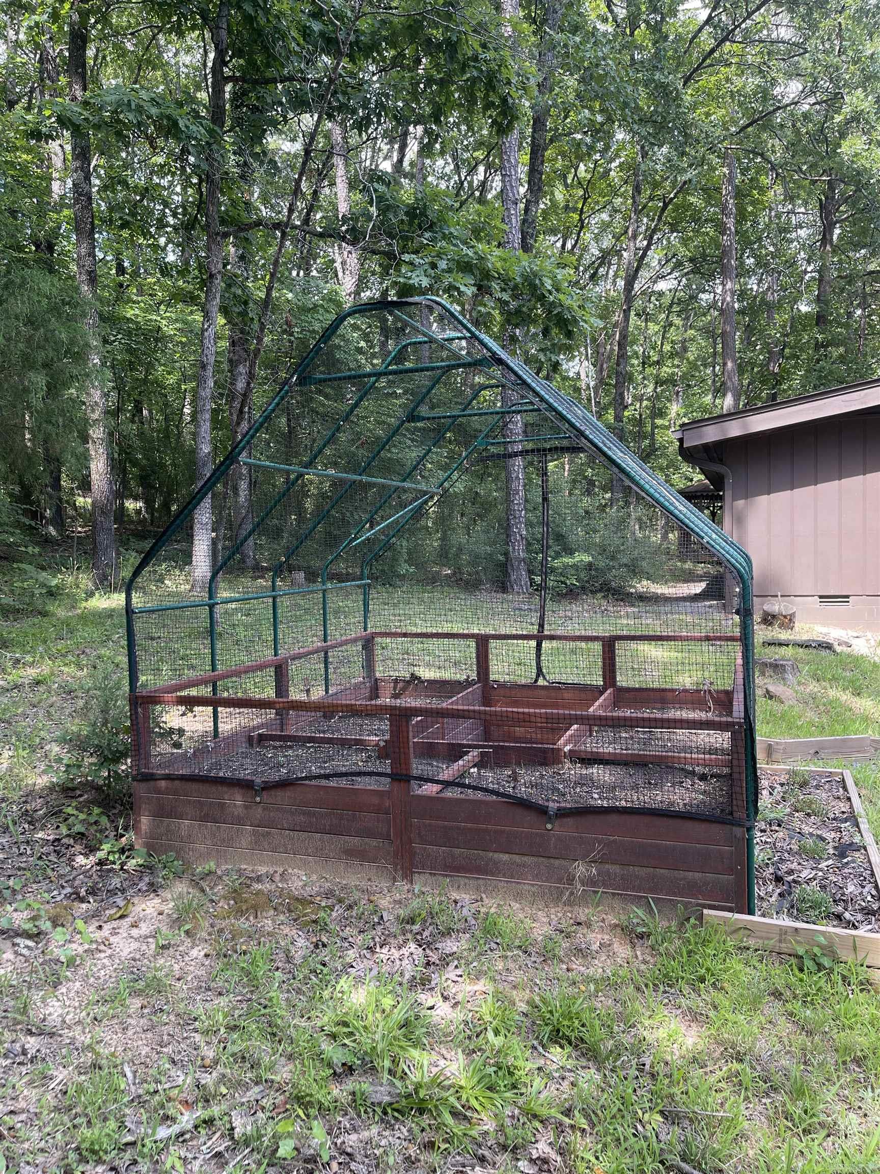 106 Oak Park Lane  Fairfield Bay, AR