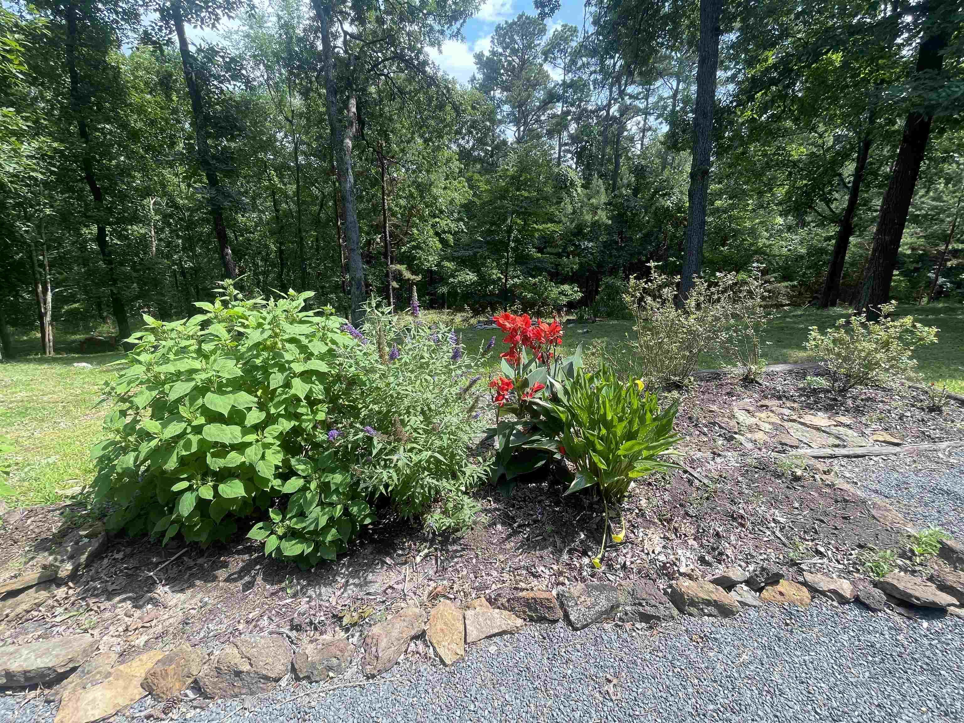 106 Oak Park Lane  Fairfield Bay, AR