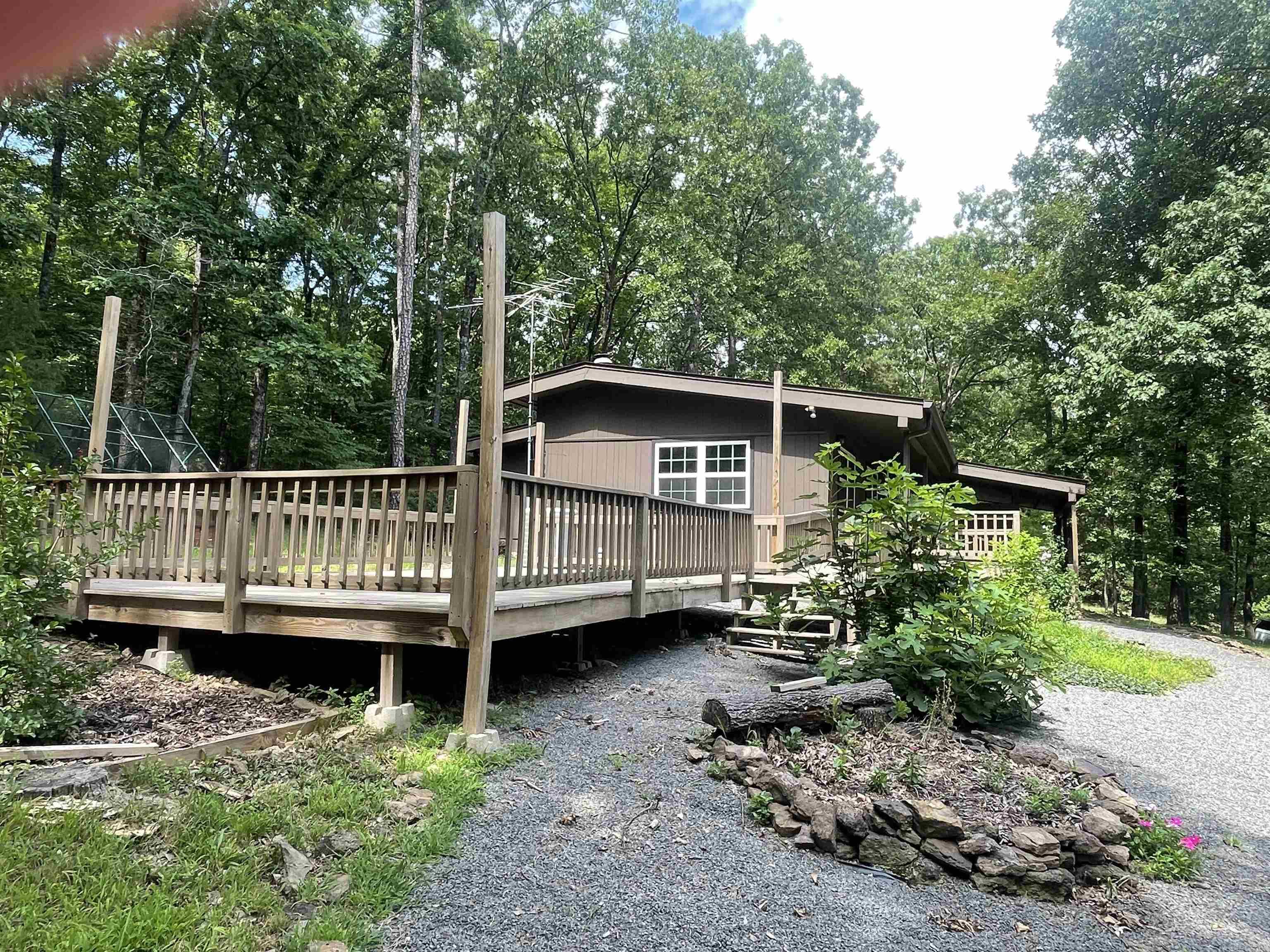 106 Oak Park Lane  Fairfield Bay, AR