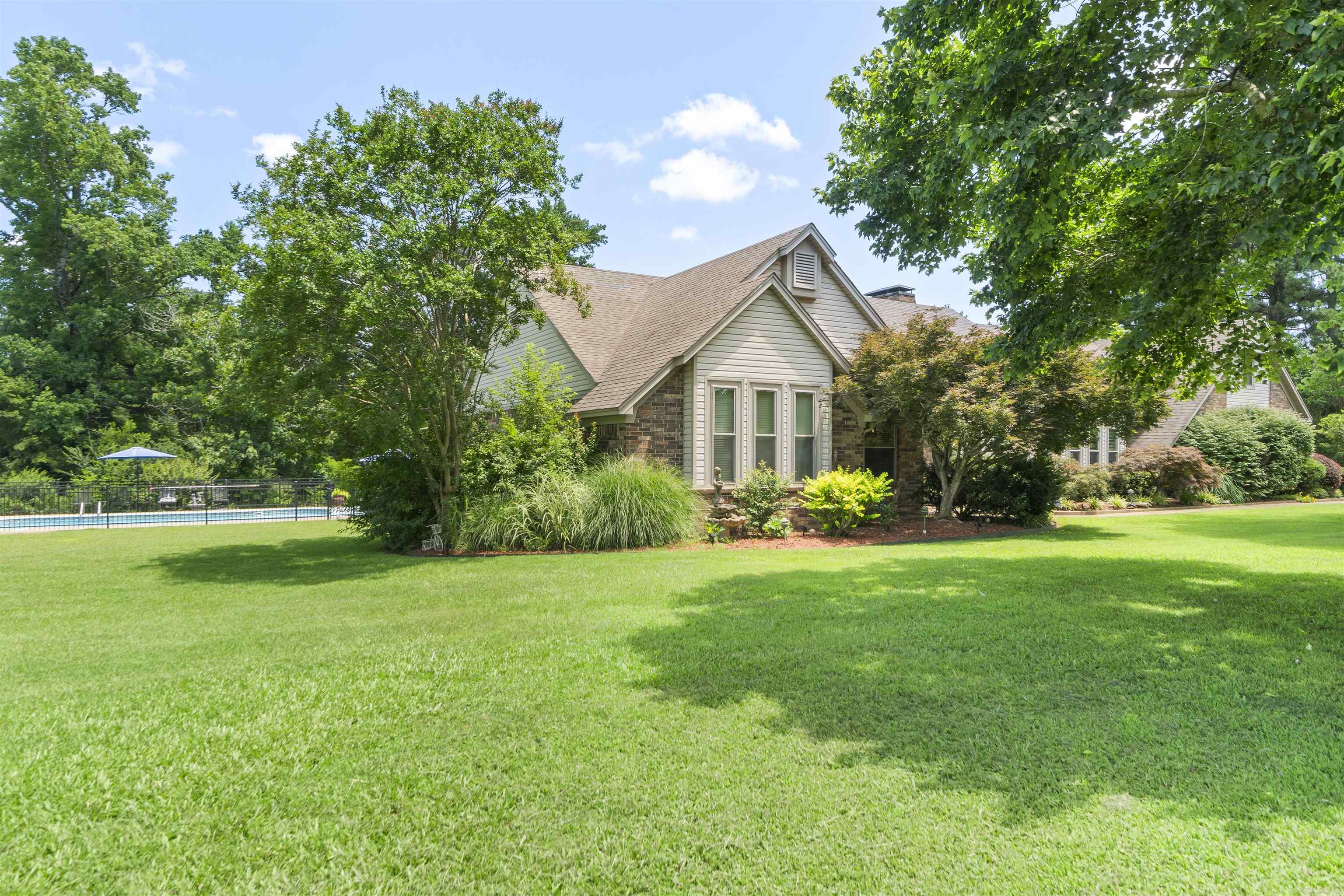840 River  Benton, AR