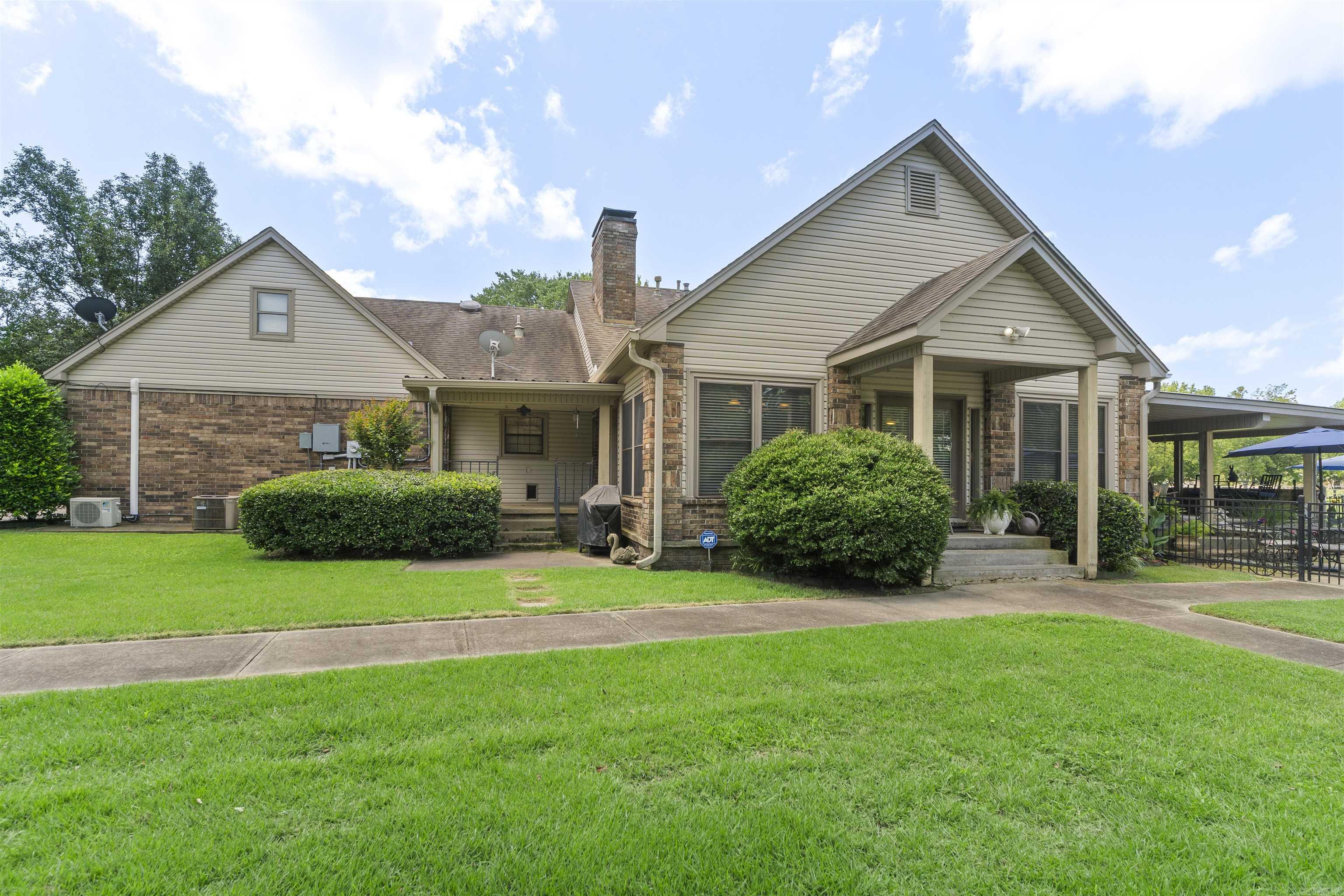 840 River  Benton, AR