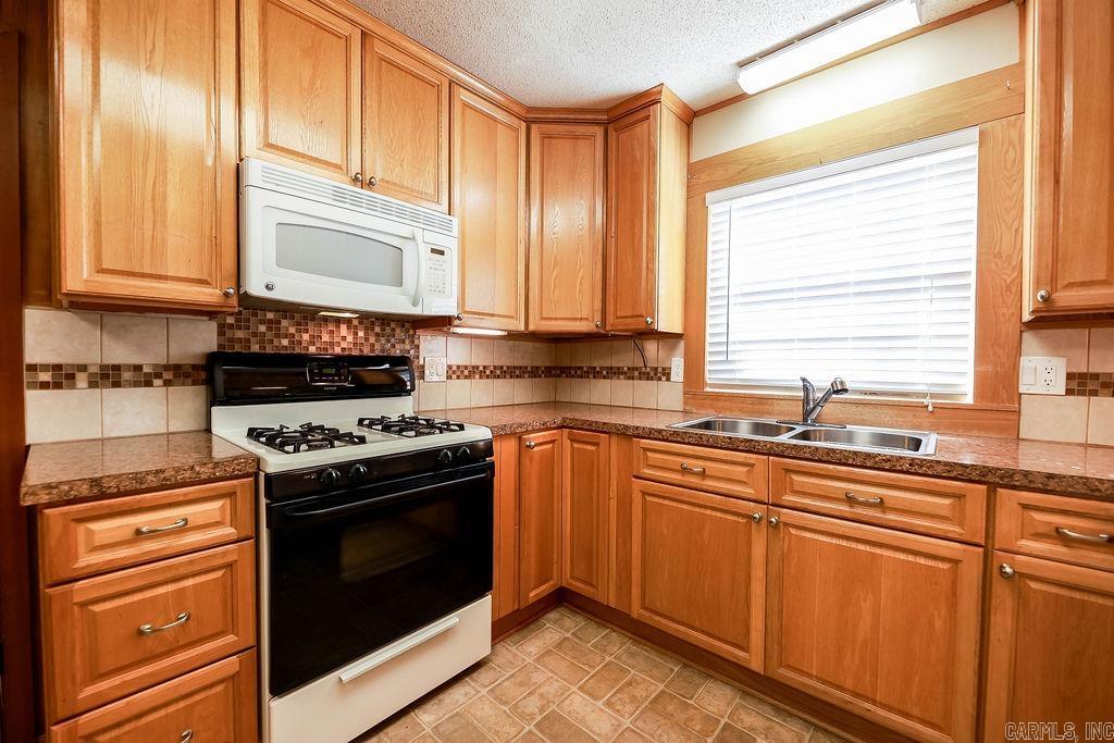 411 Robin Rd  El Dorado, AR