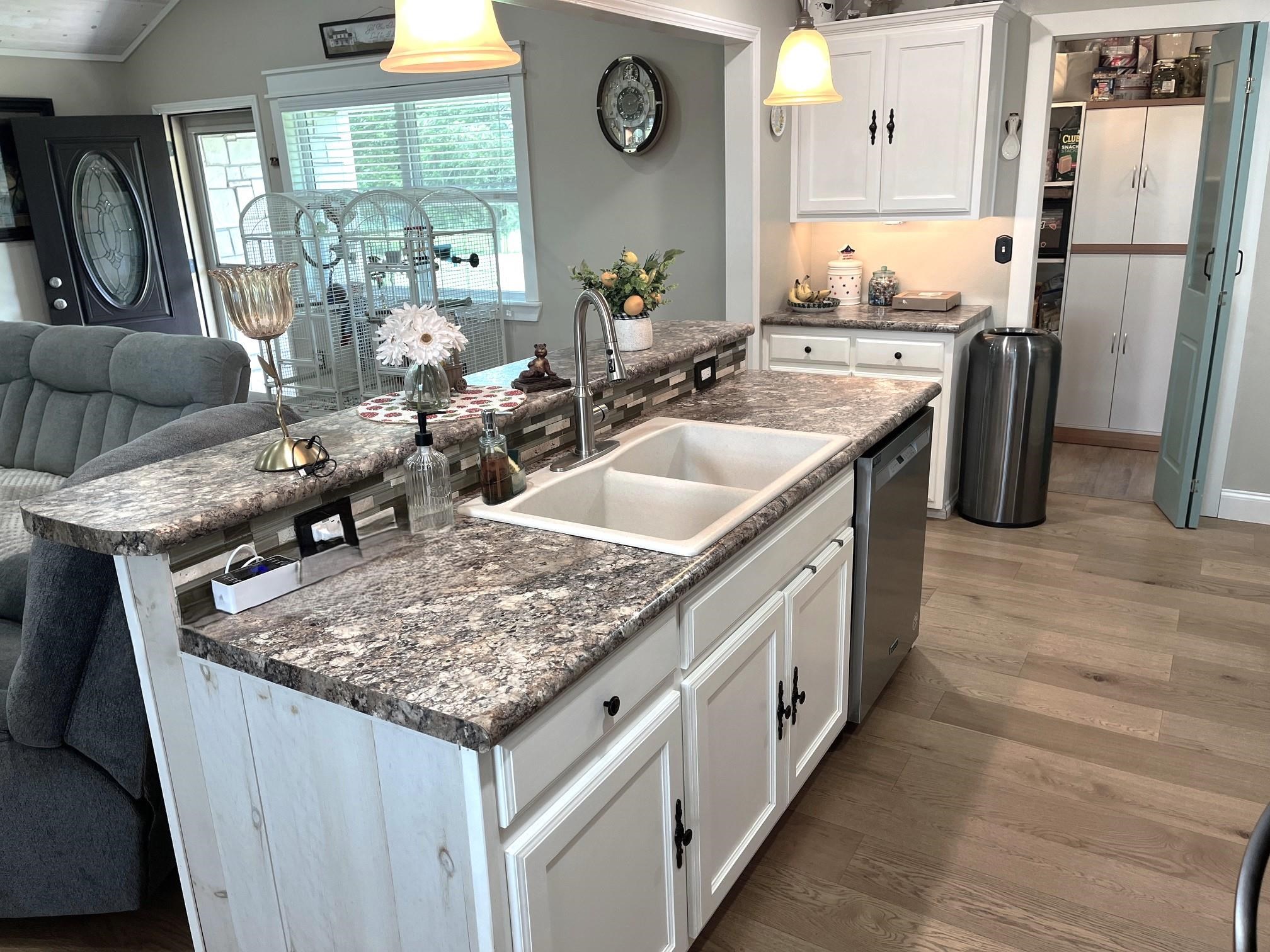 758 Barren Fork  Mt. Pleasant, AR
