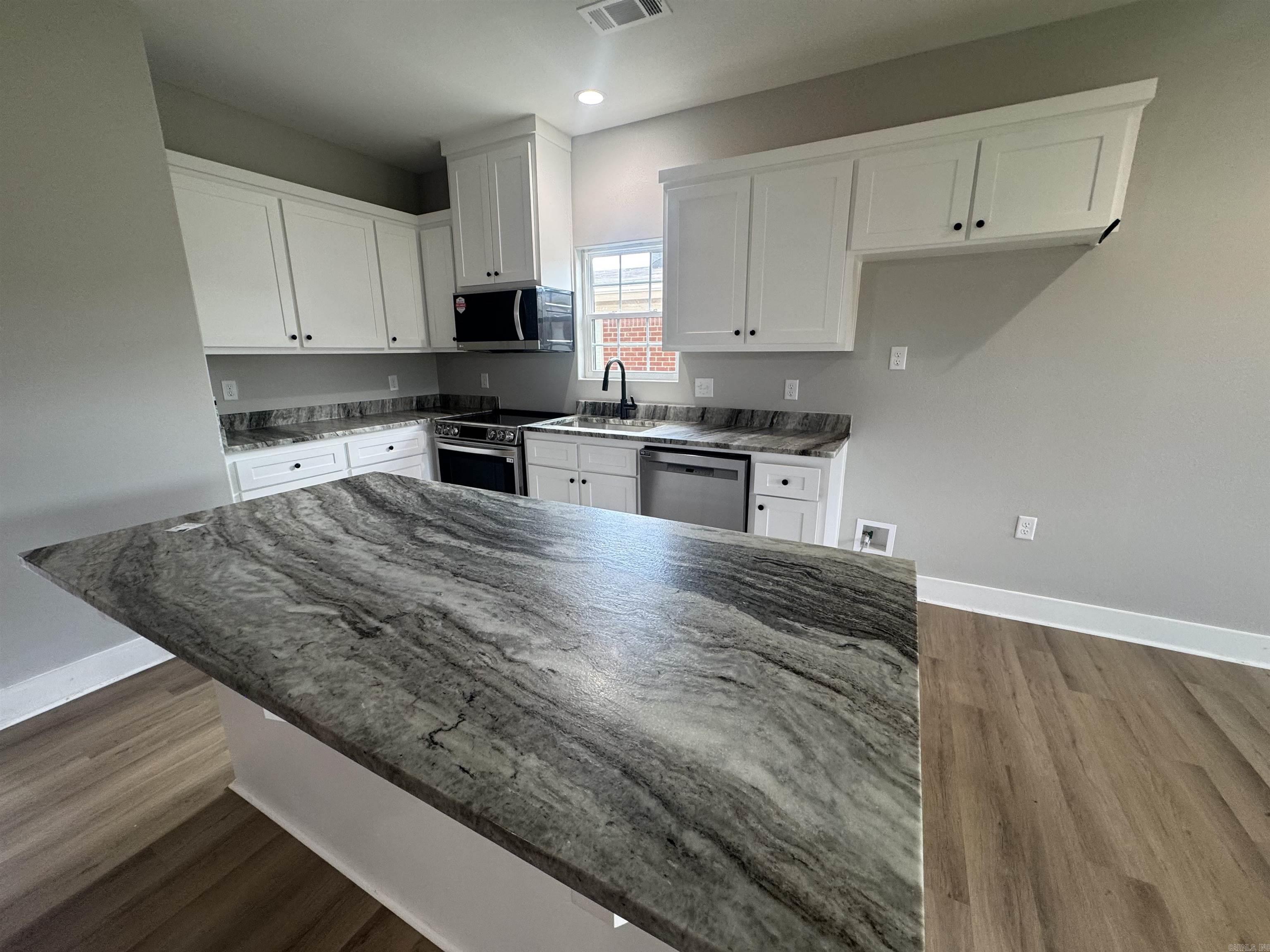 207 W military Road North Little Rock, AR 72118