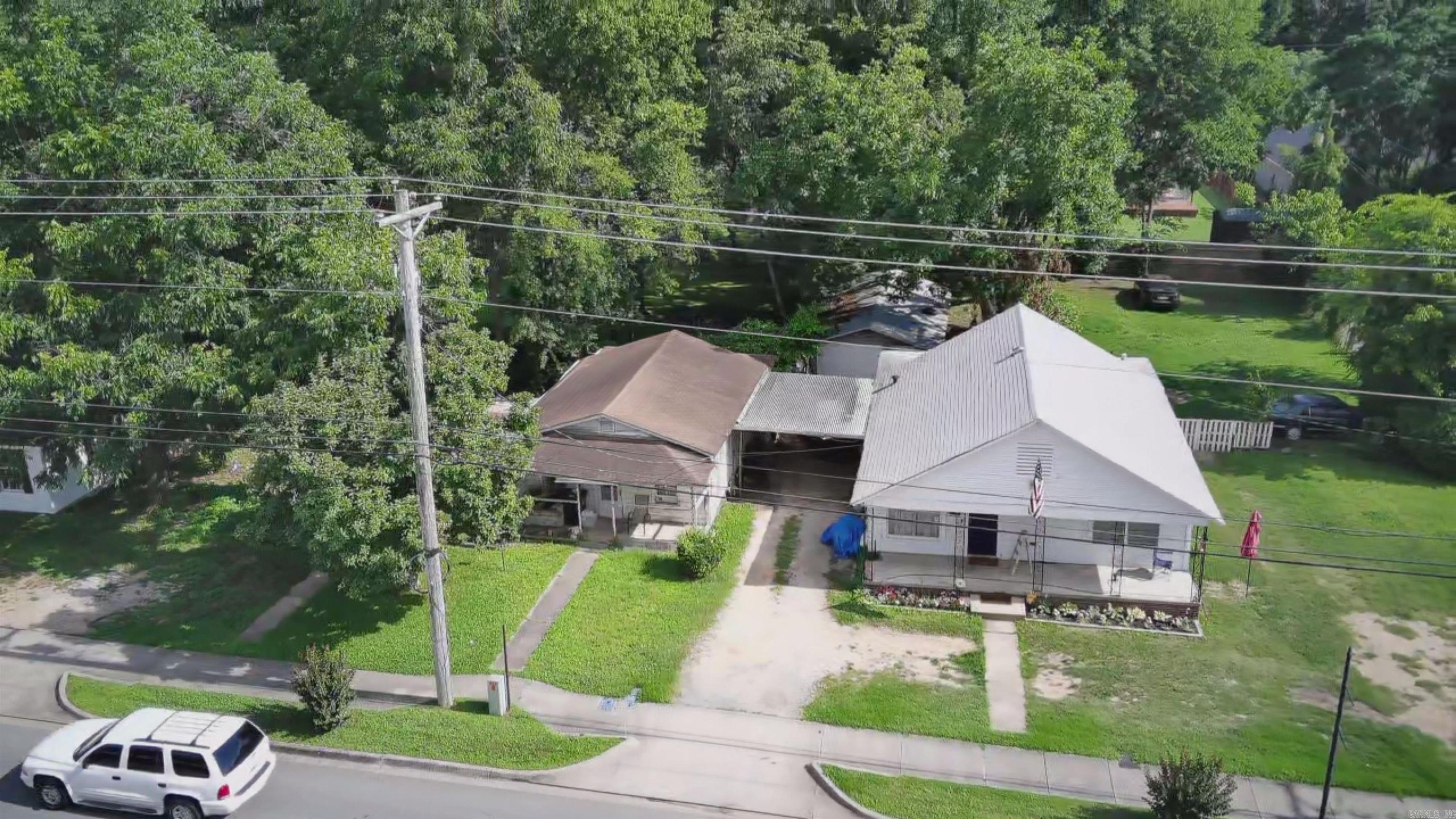 806 W South  Benton, AR