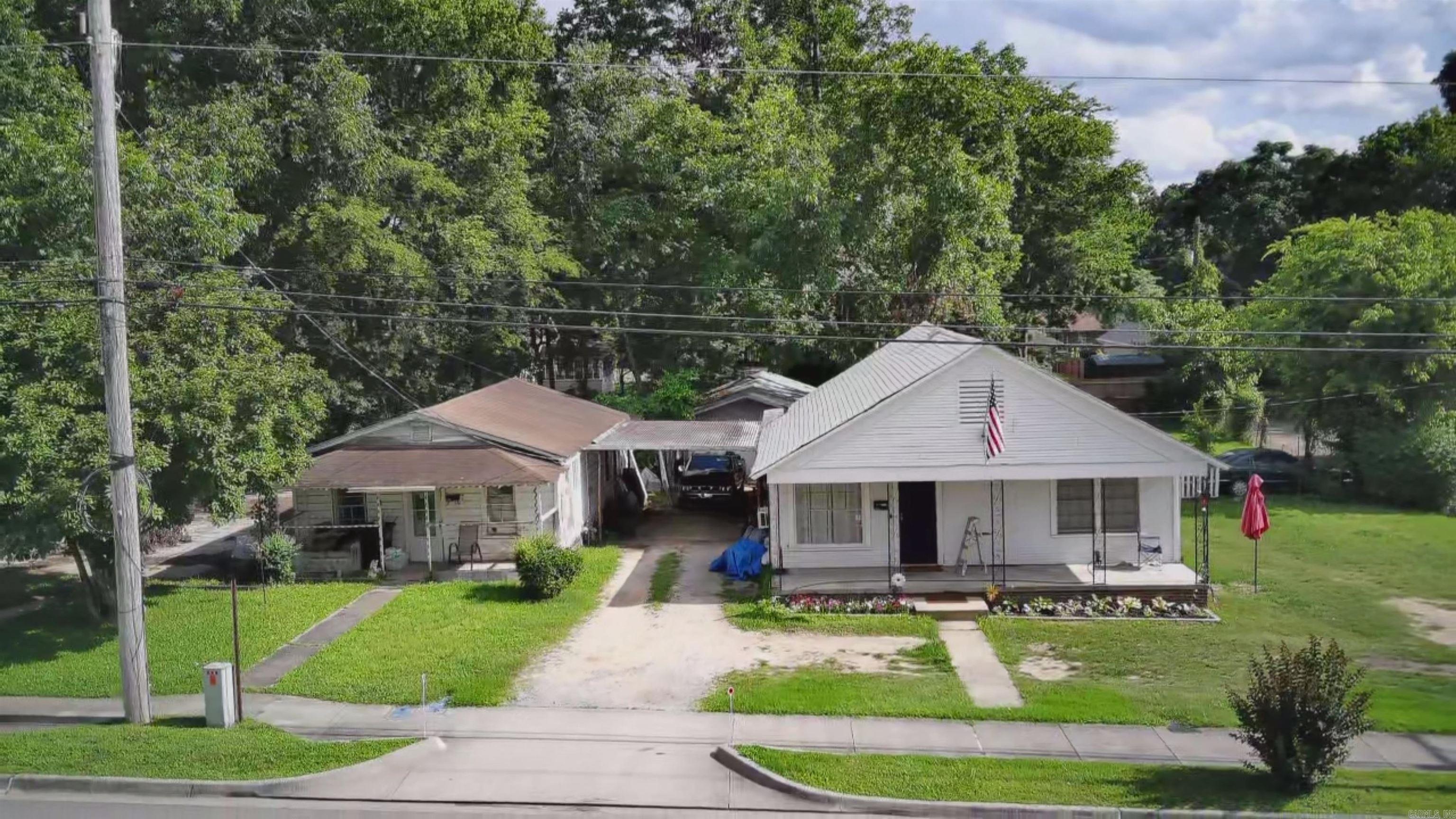 806 W South  Benton, AR