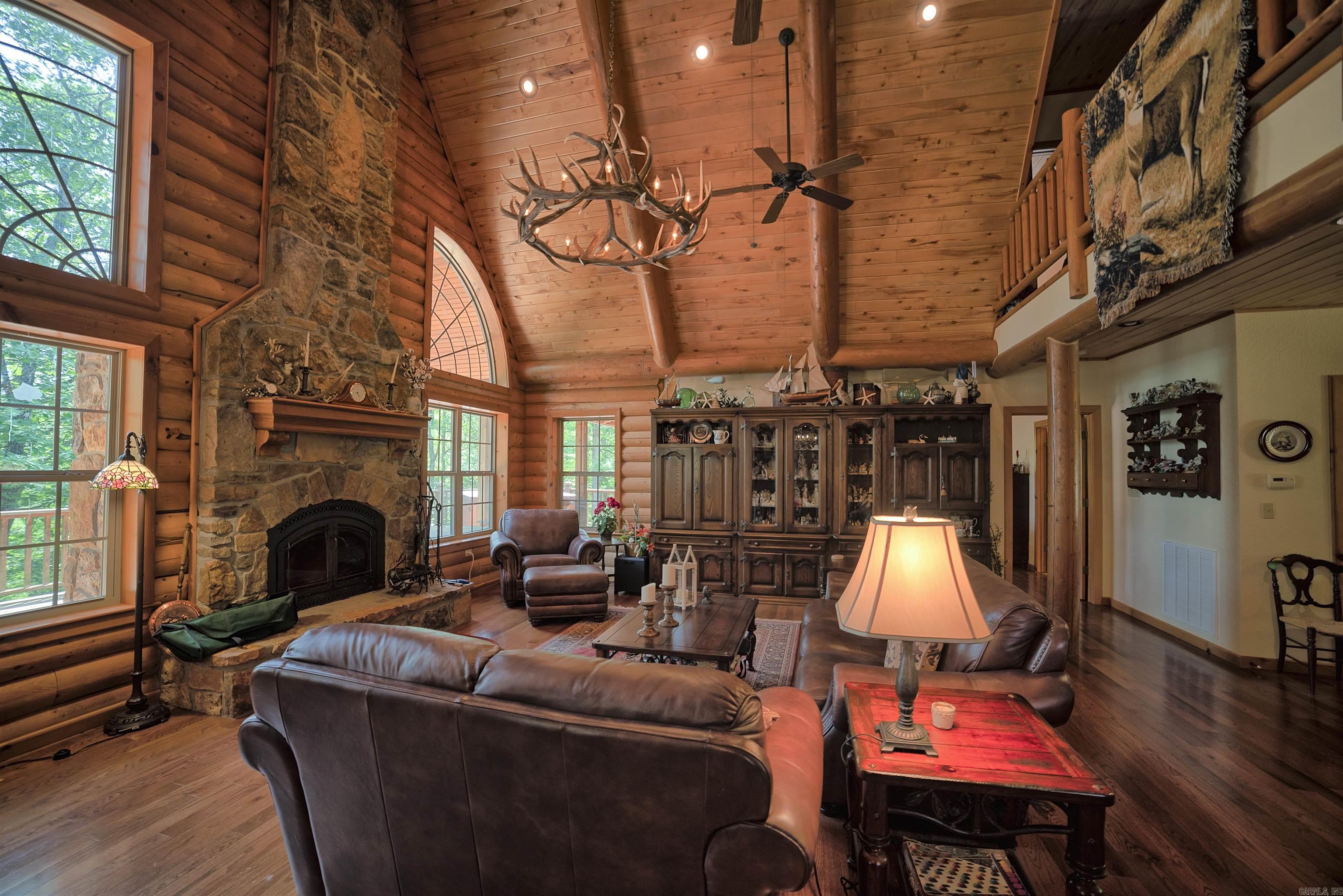 433 NC 8551  Deer, AR