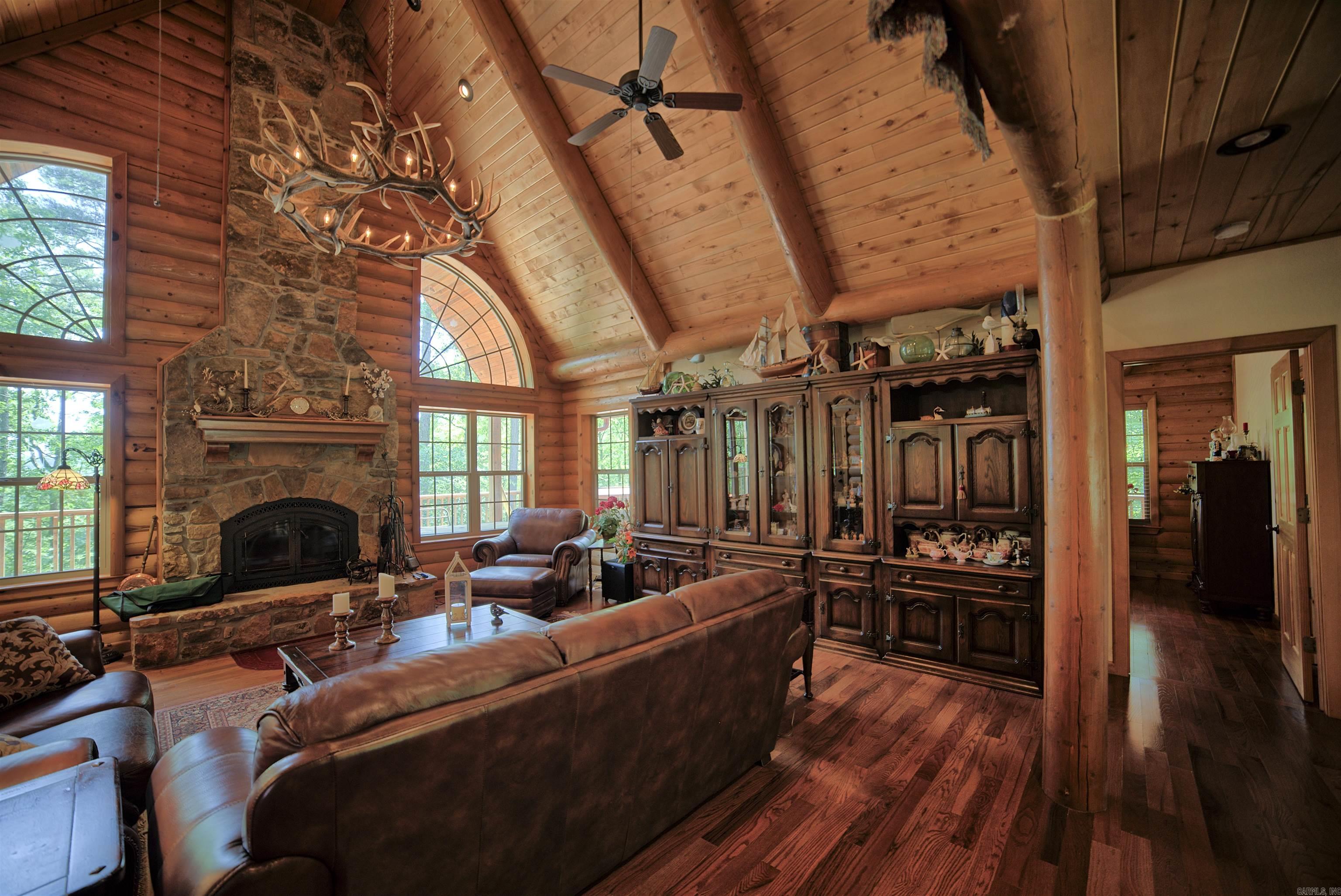 433 NC 8551  Deer, AR