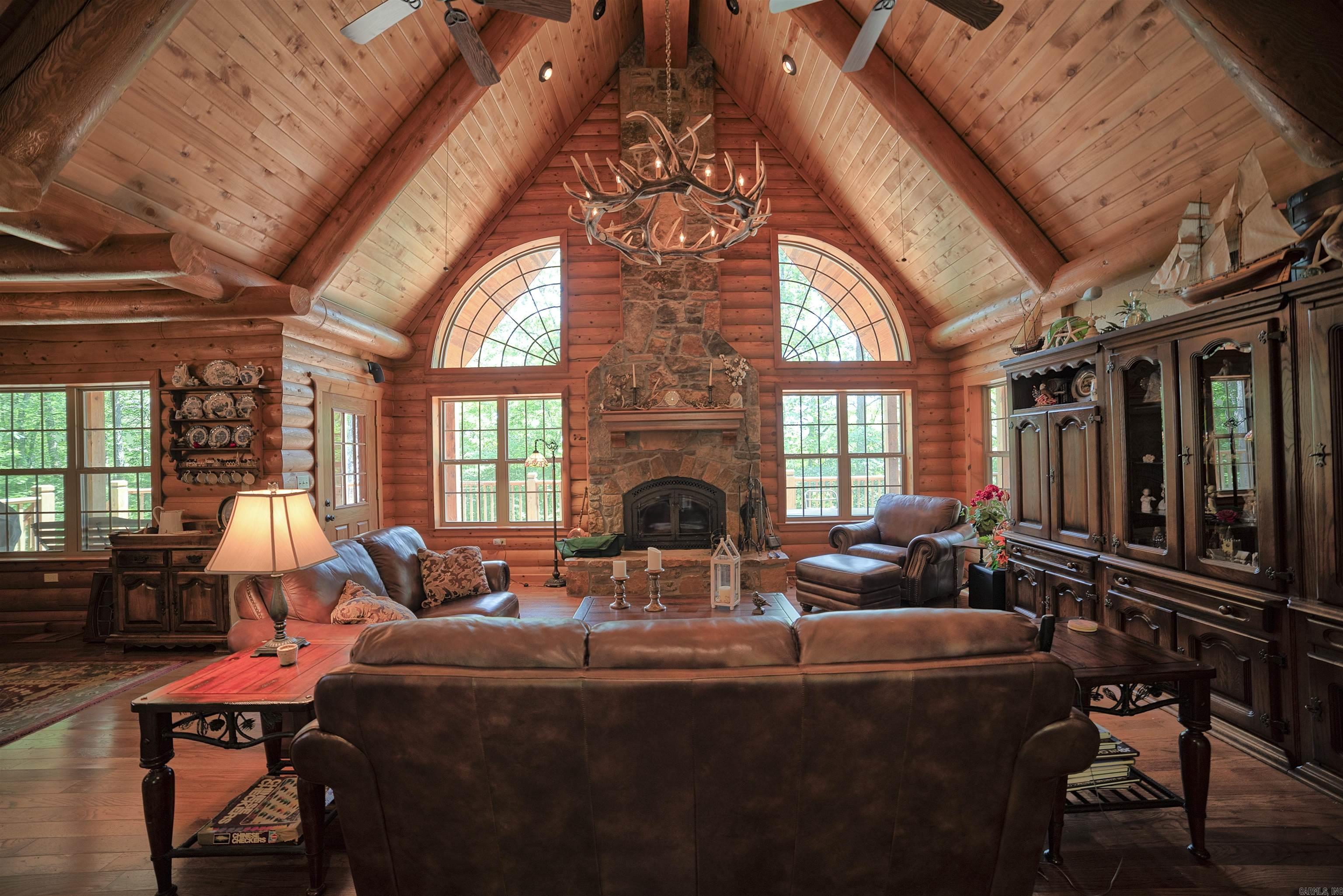 433 NC 8551  Deer, AR