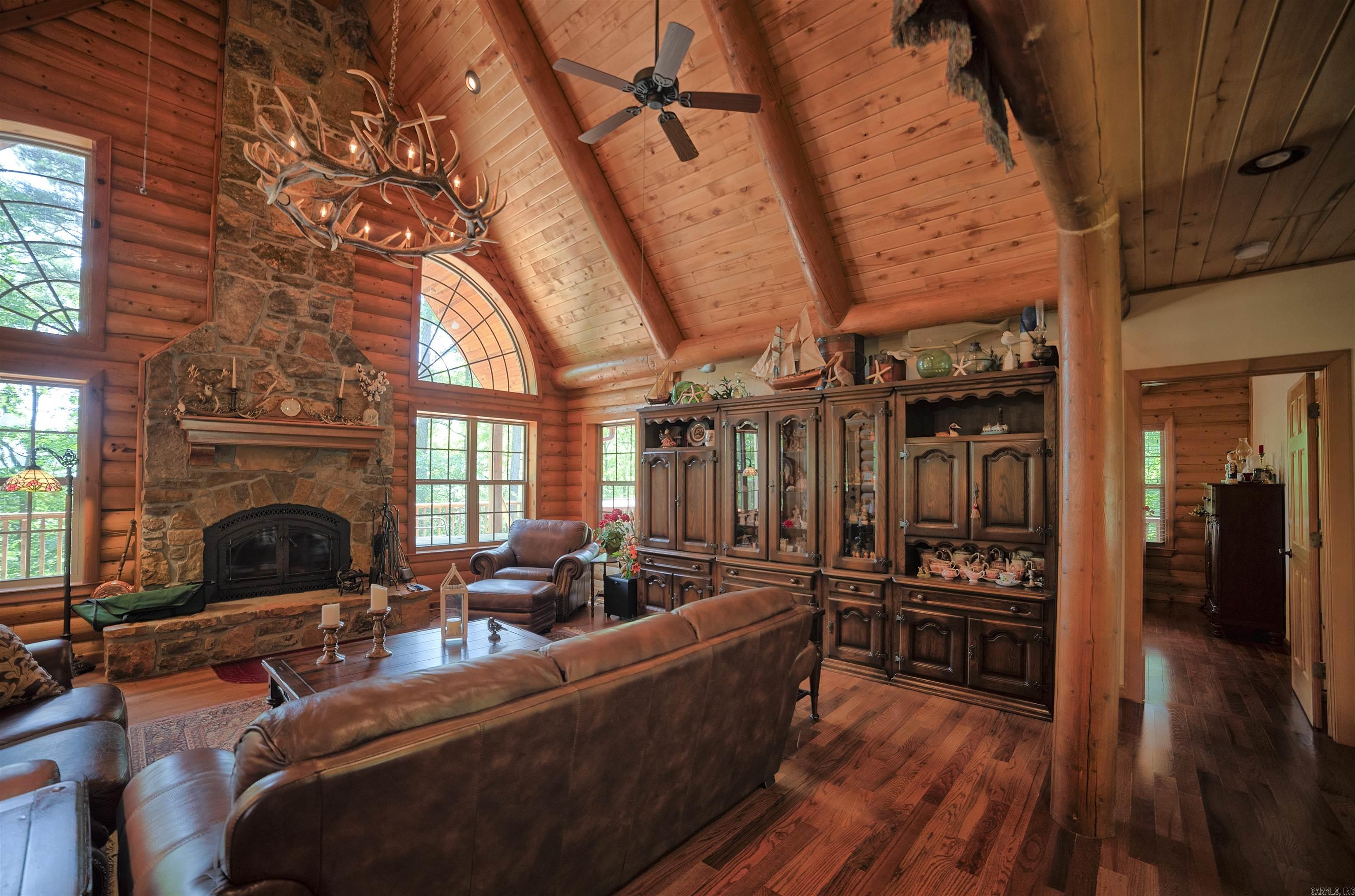 433 NC 8551  Deer, AR