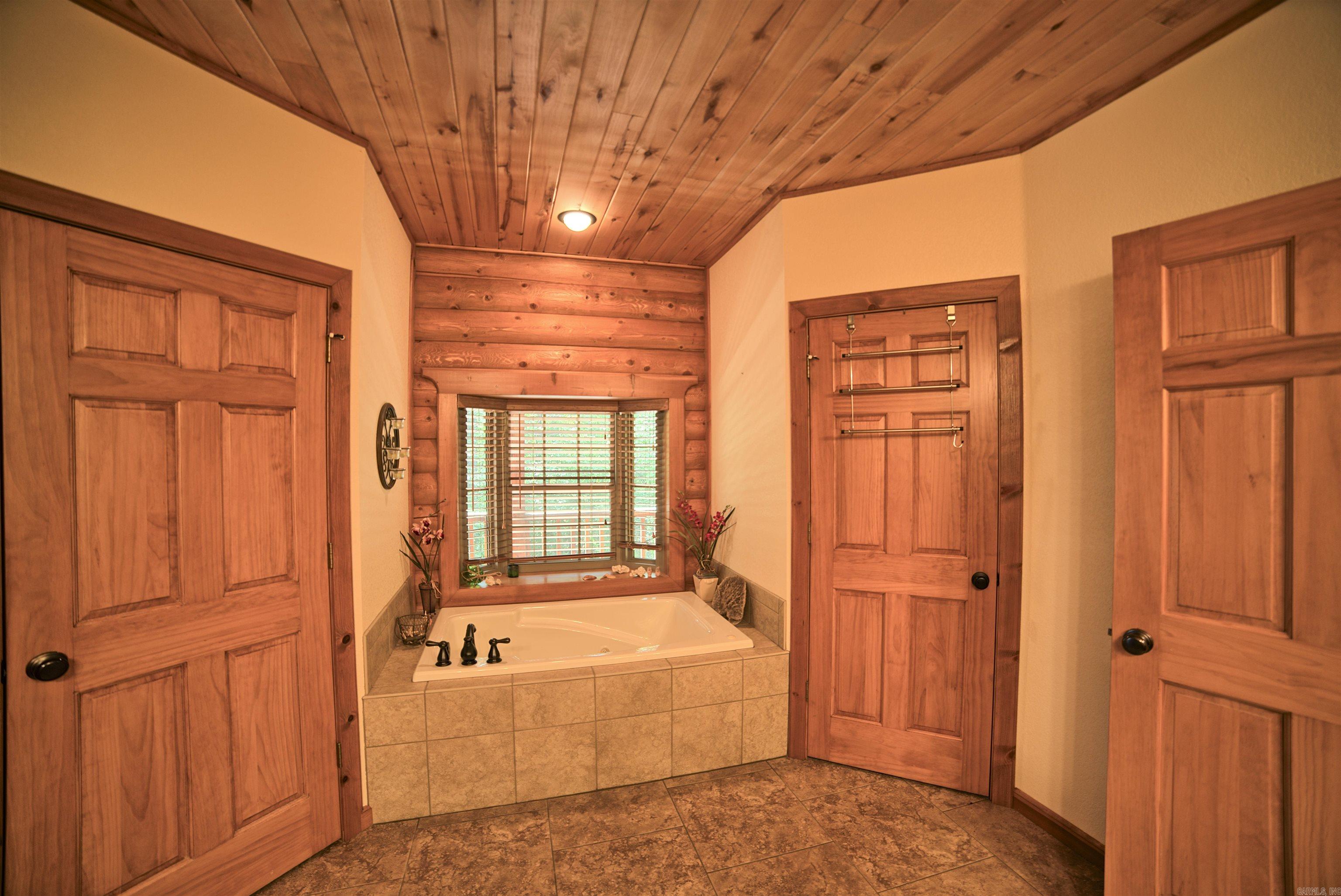 433 NC 8551  Deer, AR