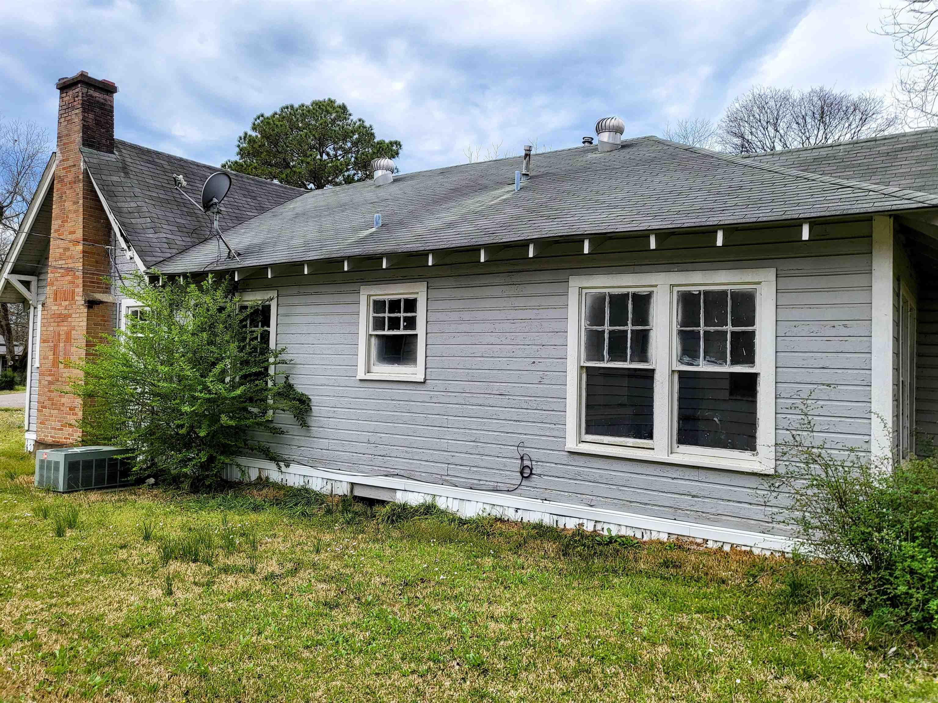317 E Elm 755 Ash and 388 W. Elm Prescott, AR