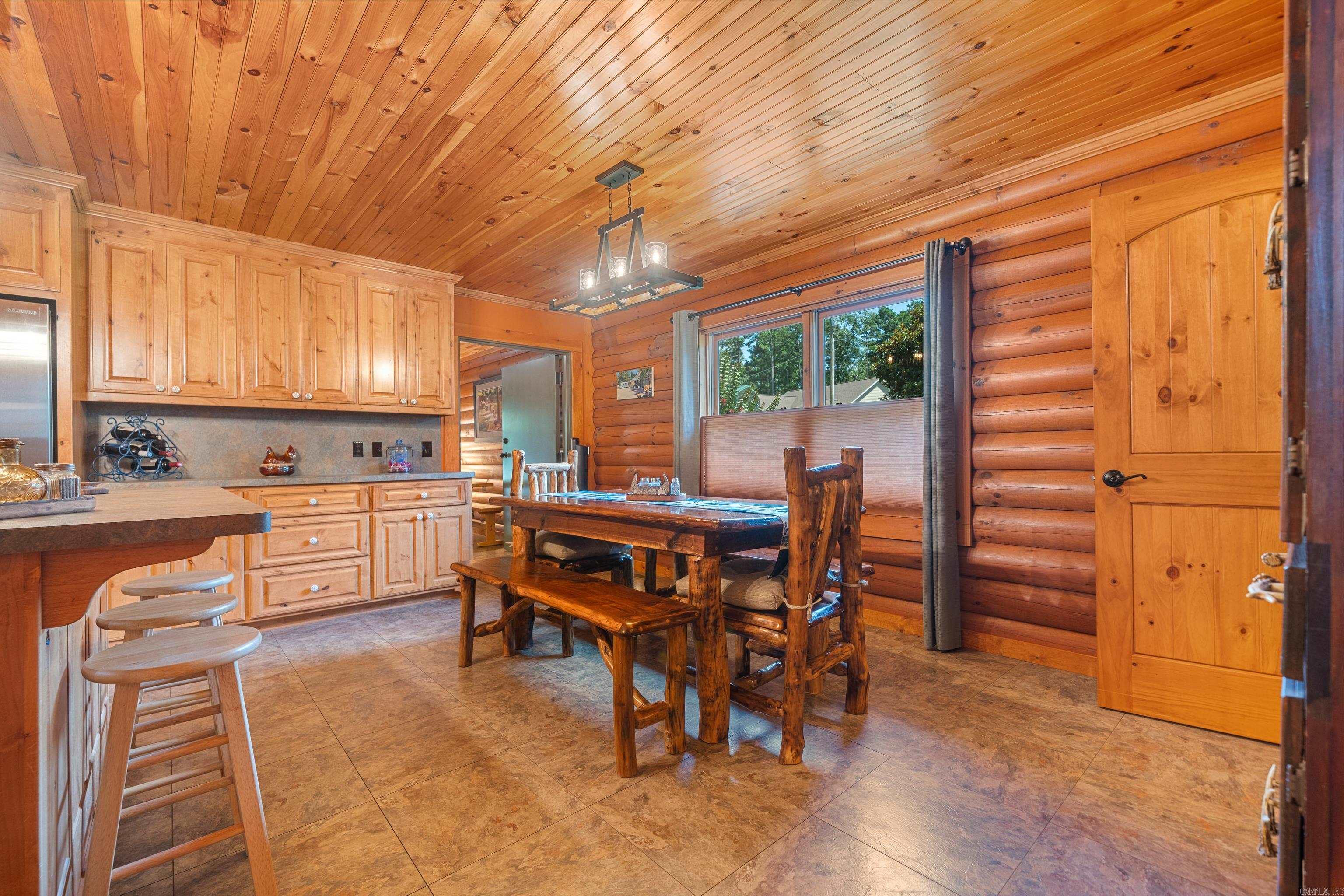 125 Luek Ln  Hot Springs, AR