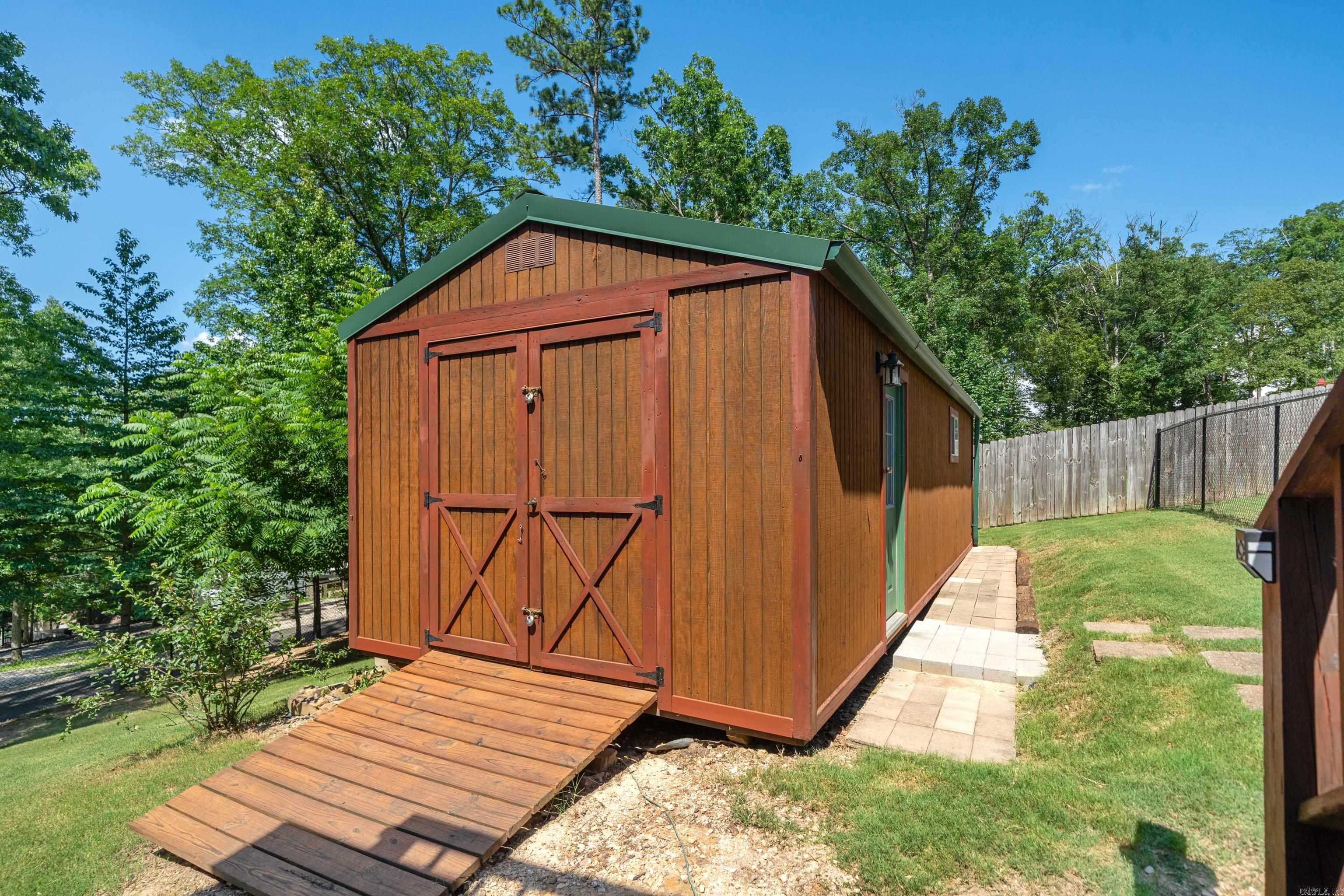 125 Luek Ln  Hot Springs, AR