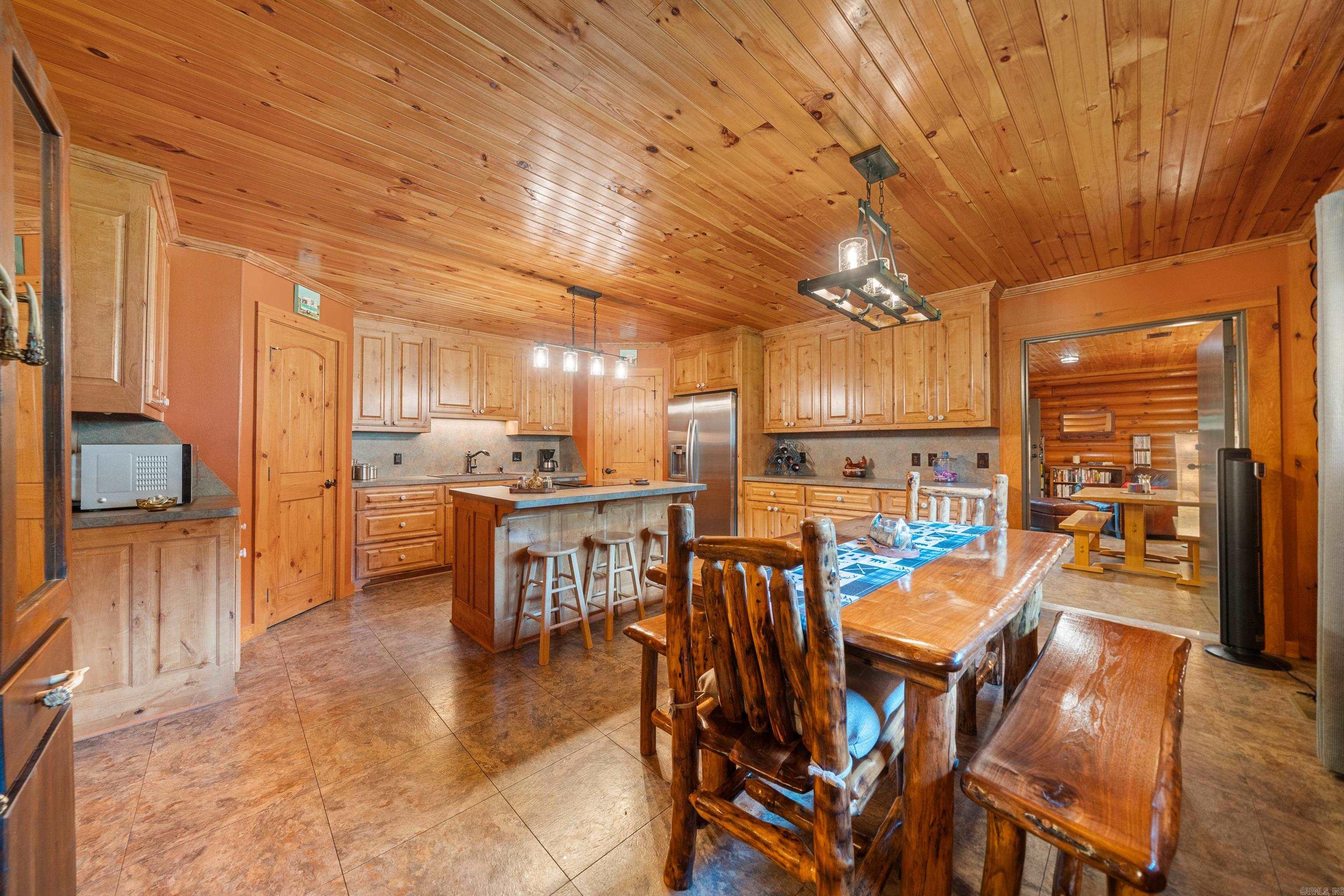 125 Luek Ln  Hot Springs, AR