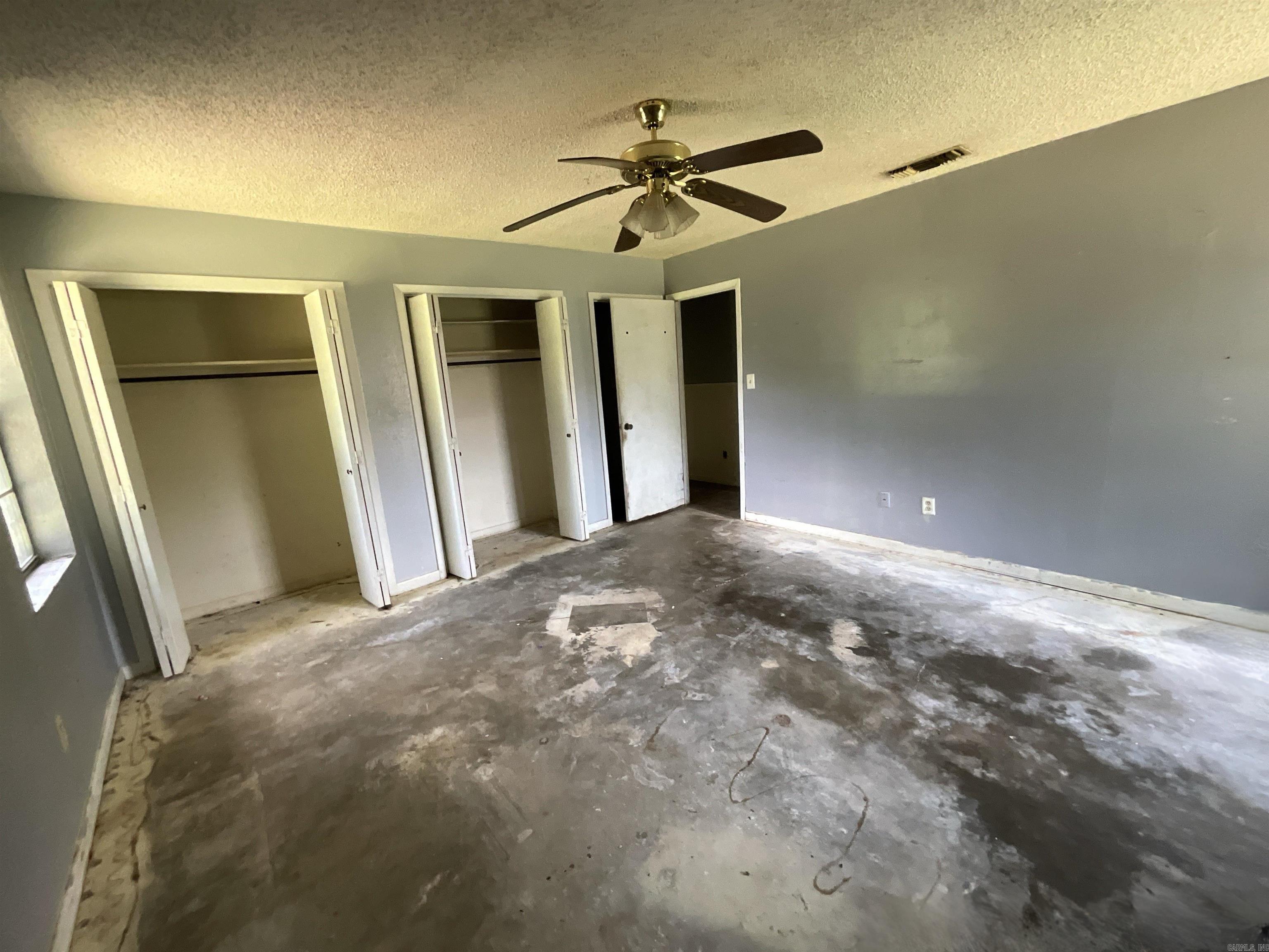 202 Quail St  Hooks, TX