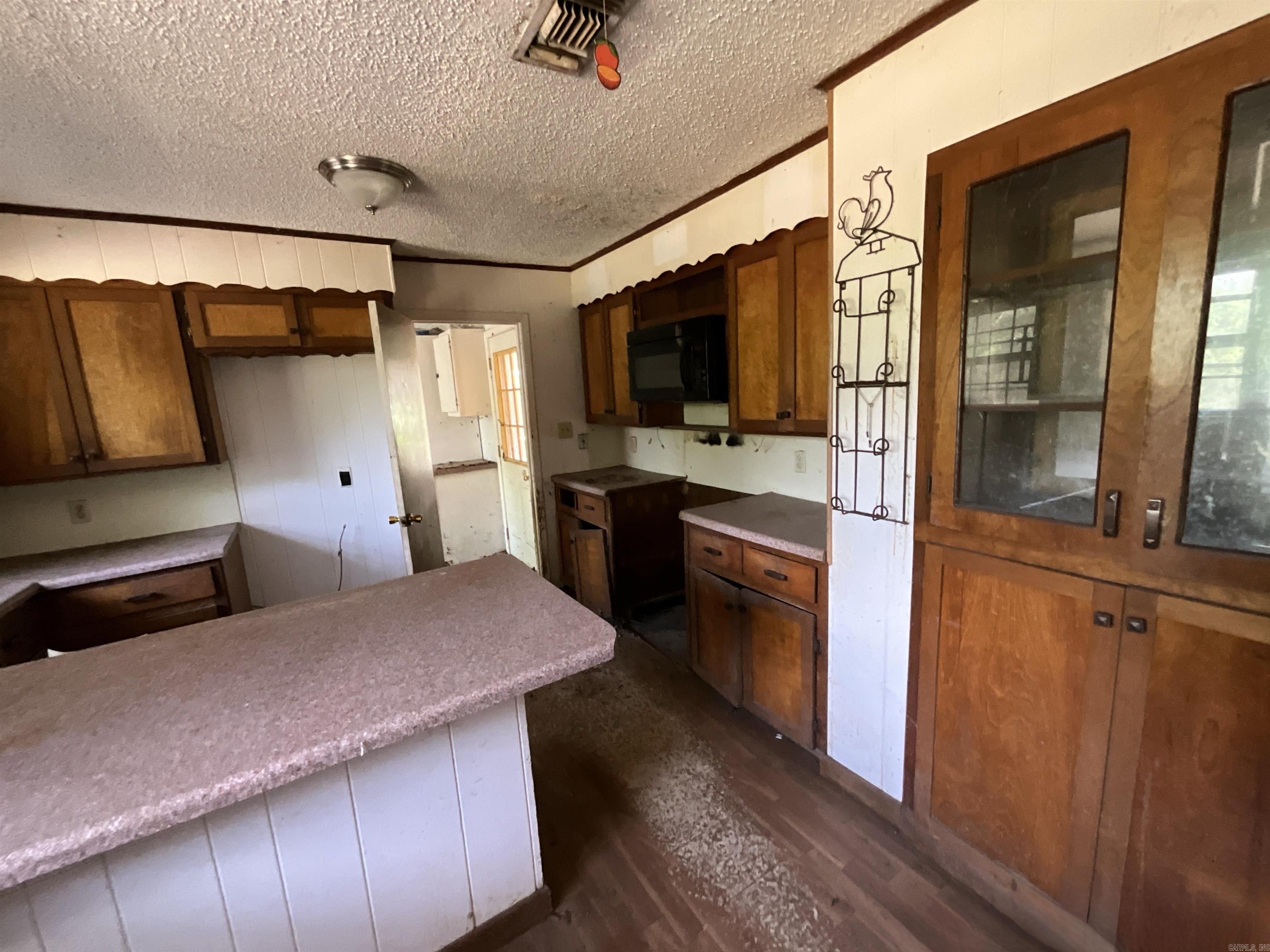202 Quail St  Hooks, TX