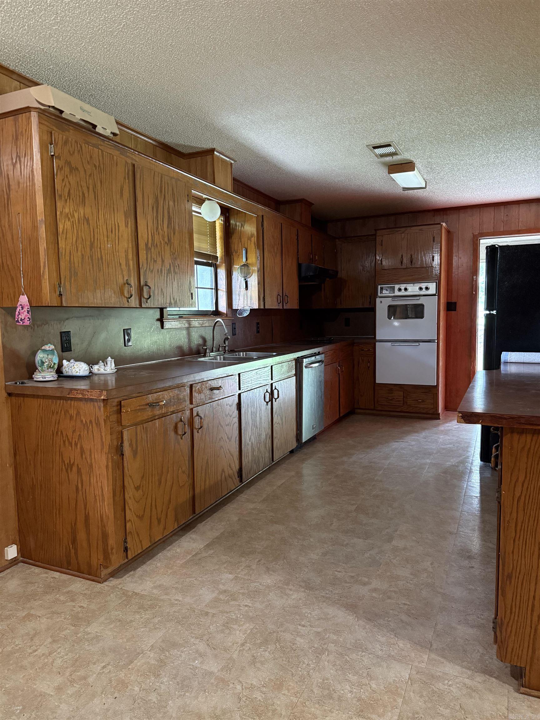 2339 N HWY 167 Highway Hampton, AR 71744