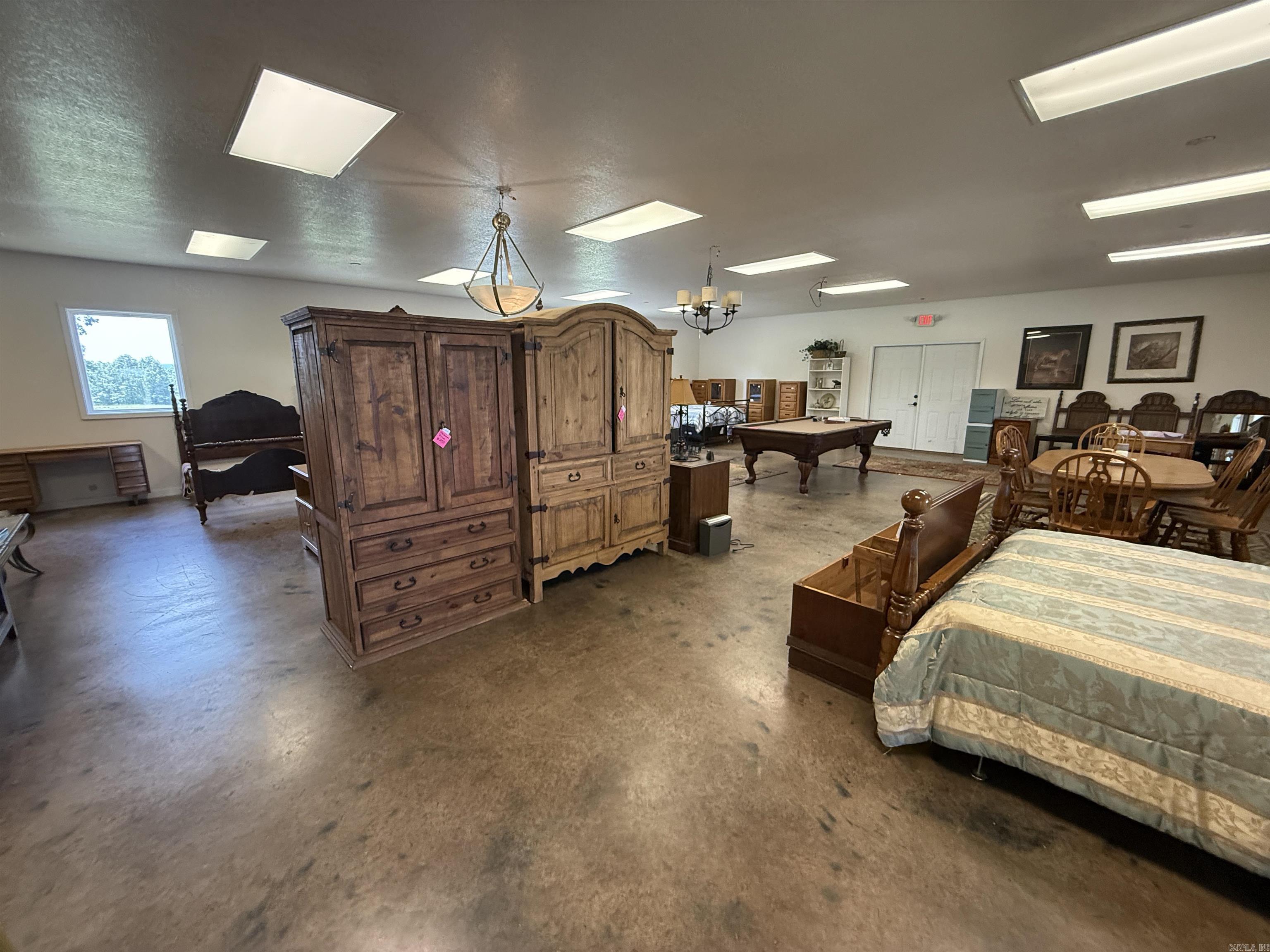 6757 Greers Ferry Rd.  Greers Ferry, AR