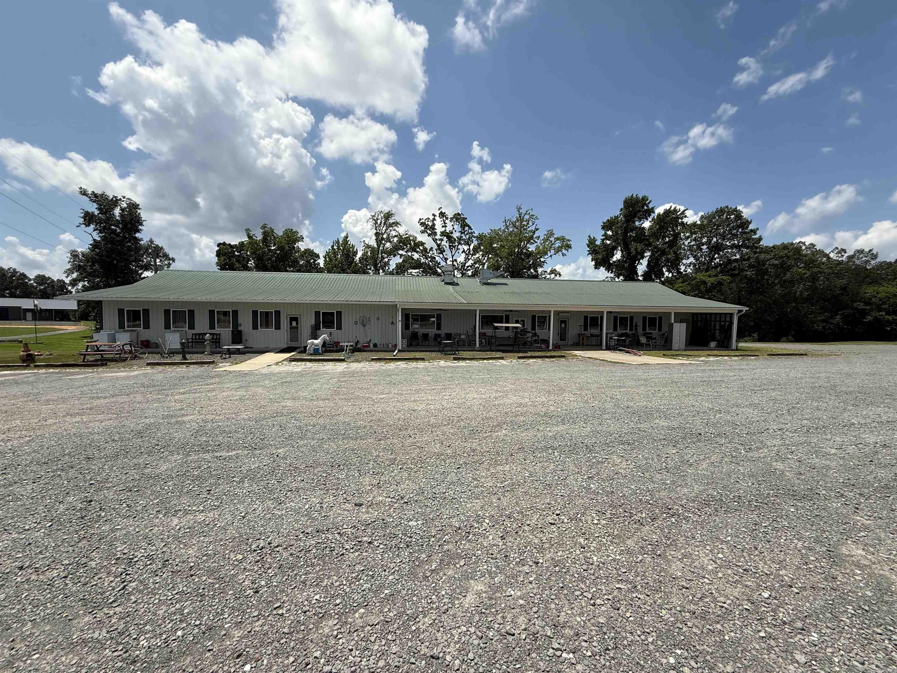 6757 Greers Ferry Rd.  Greers Ferry, AR