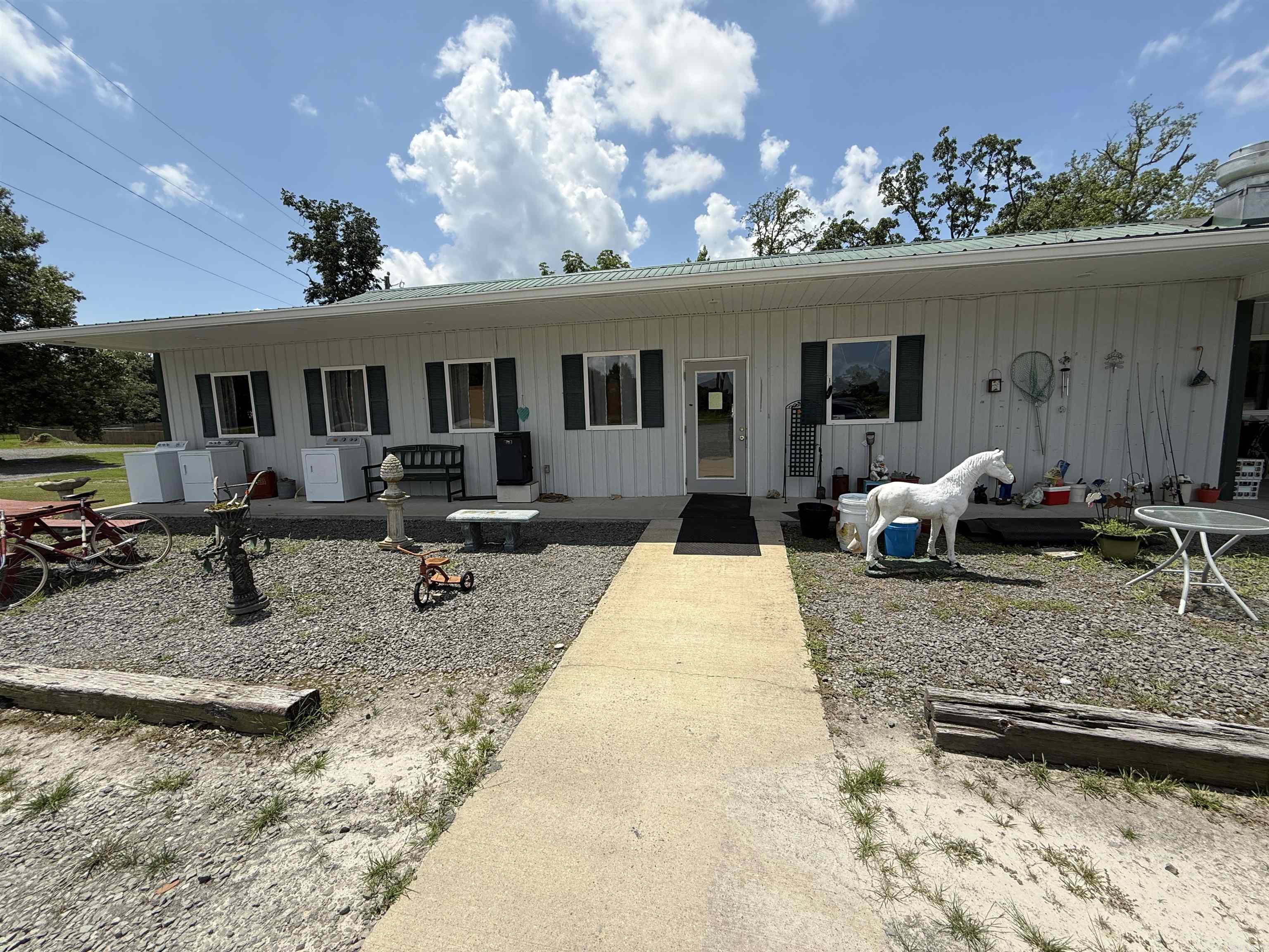 6757 Greers Ferry Rd.  Greers Ferry, AR