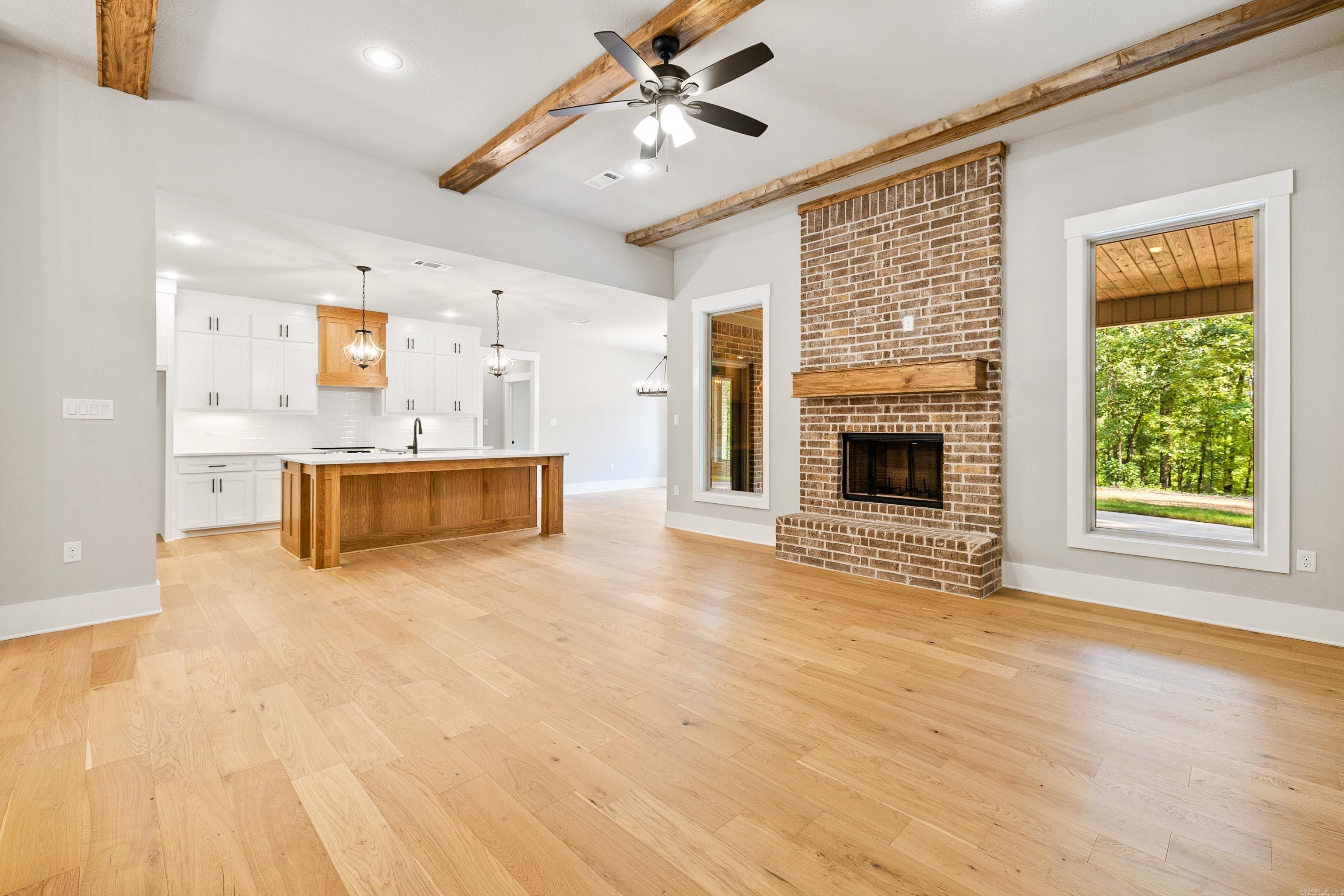 9325 Gunter Loop Benton, AR 72019