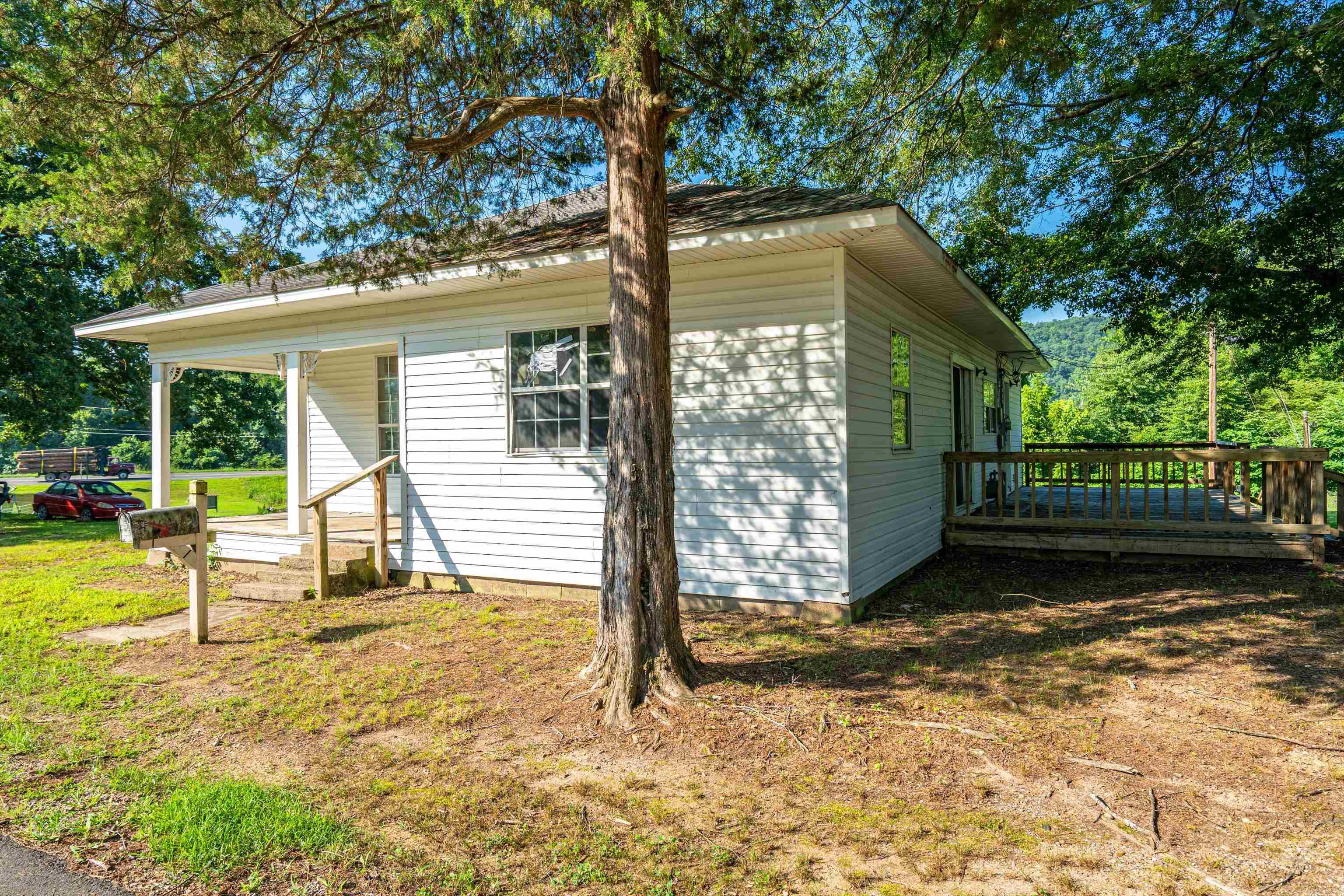 611 S 2Nd St  Glenwood, AR