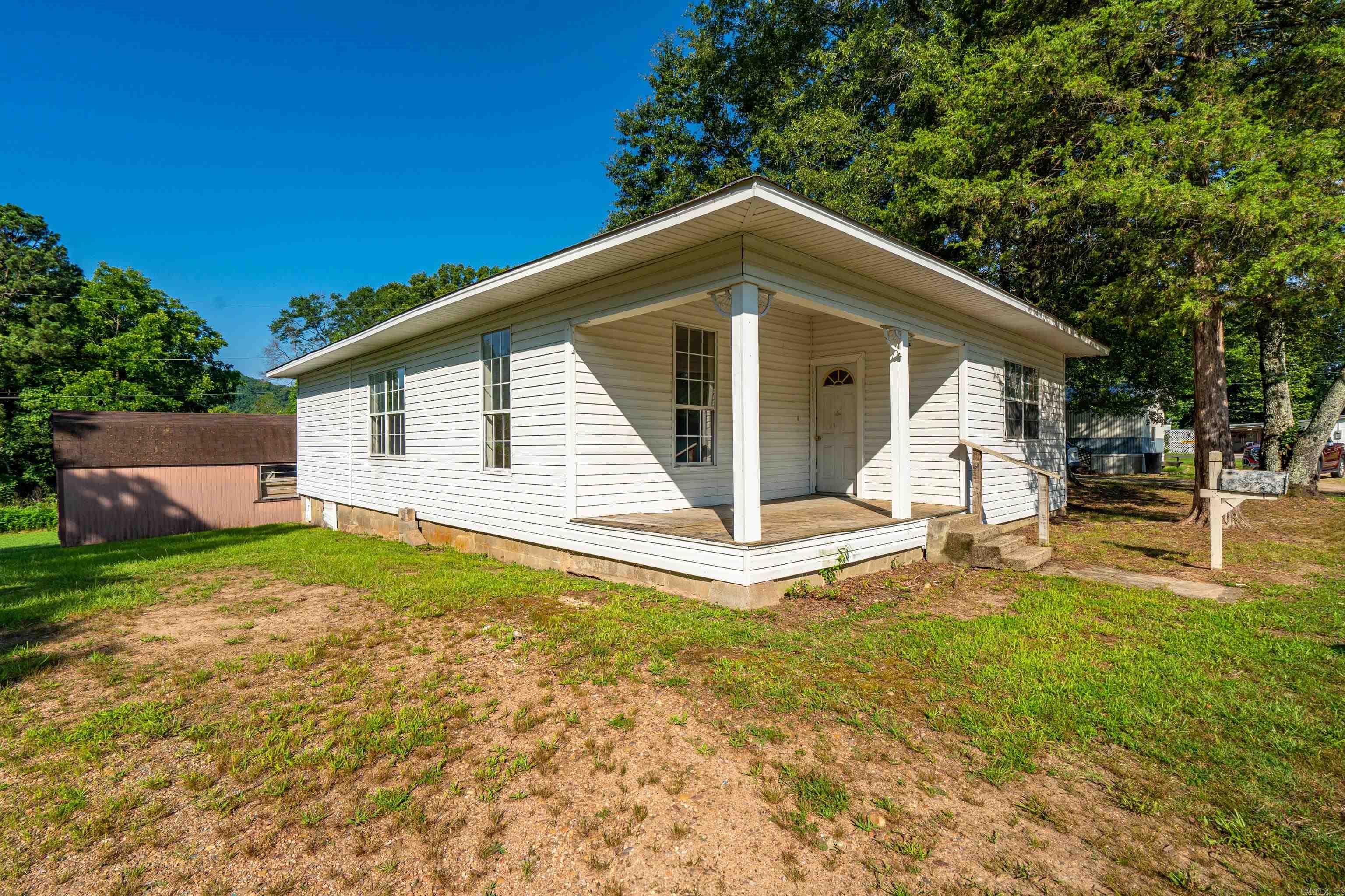 611 S 2Nd St  Glenwood, AR