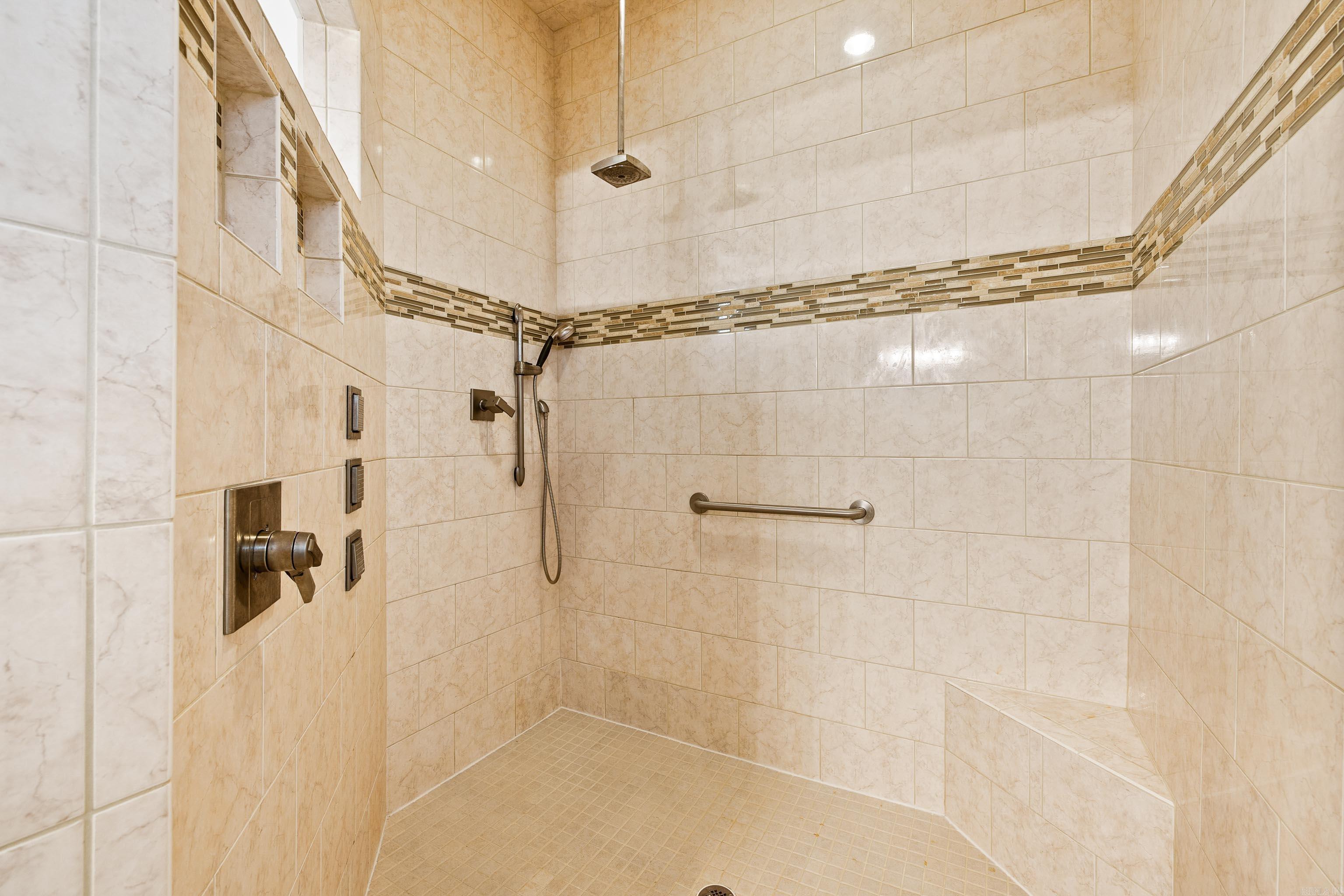 5918 Riviera  Benton, AR