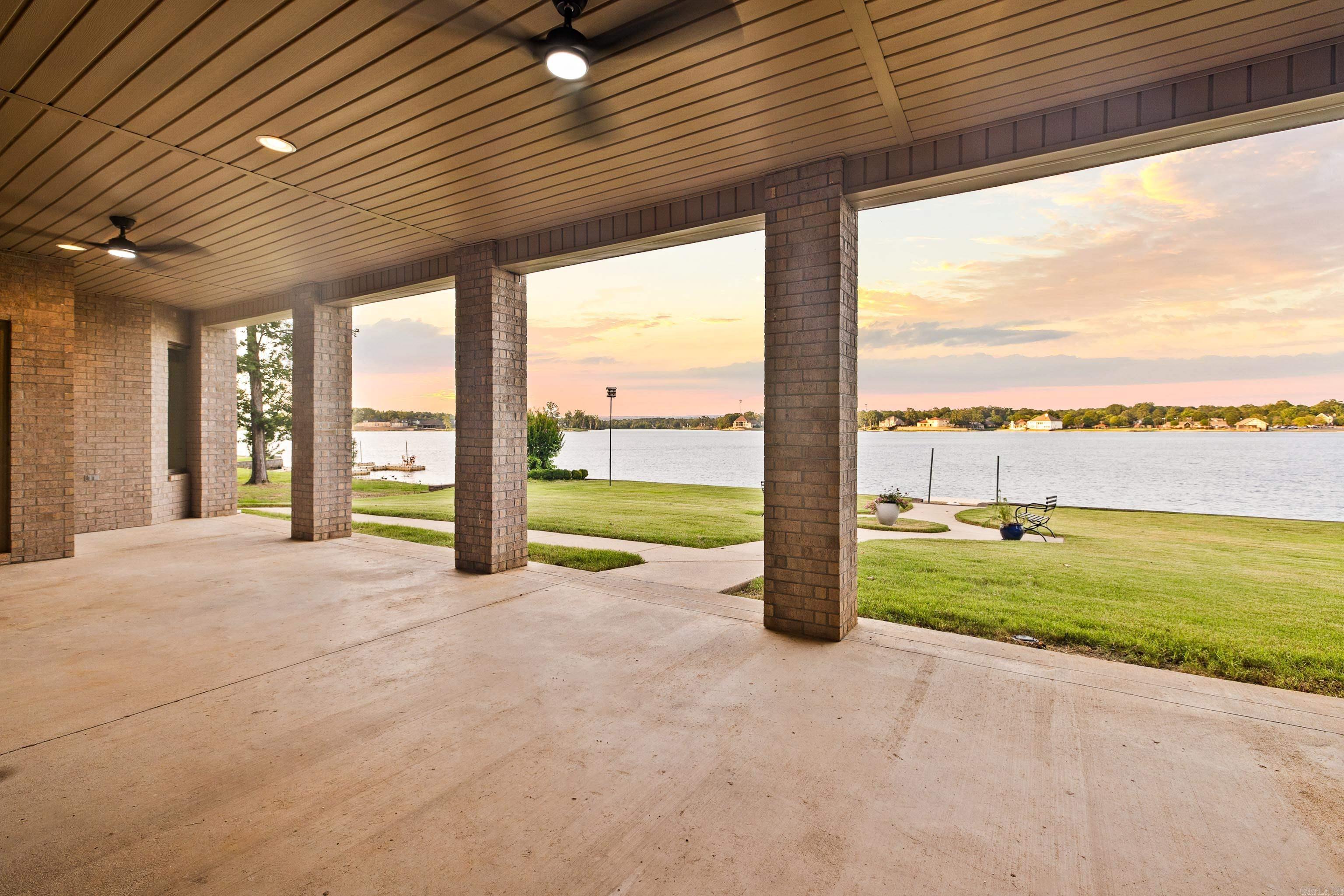 5918 Riviera  Benton, AR