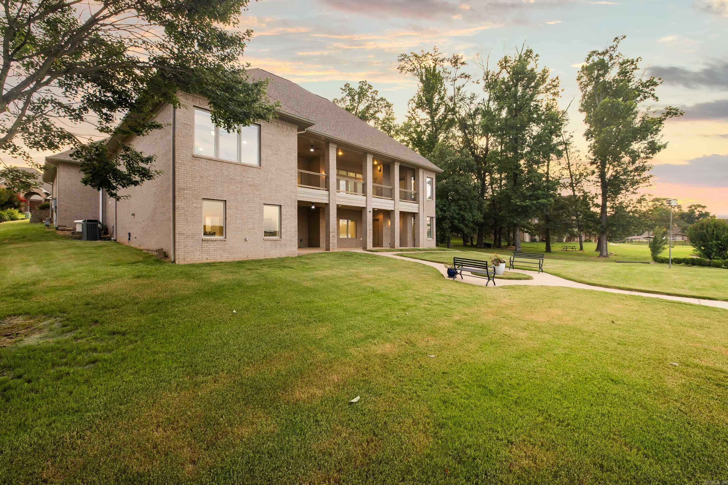 5918 Riviera  Benton, AR