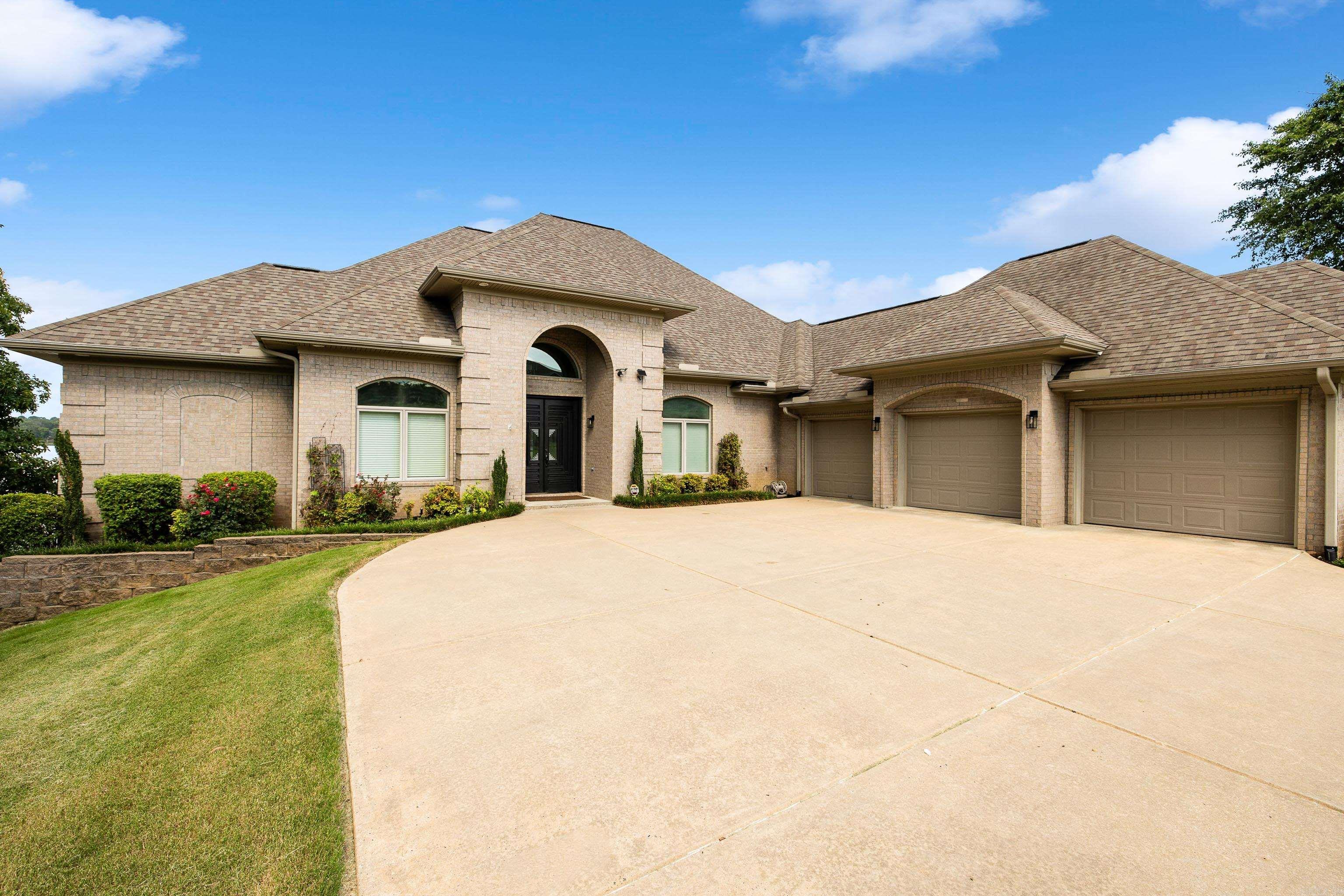 5918 Riviera  Benton, AR