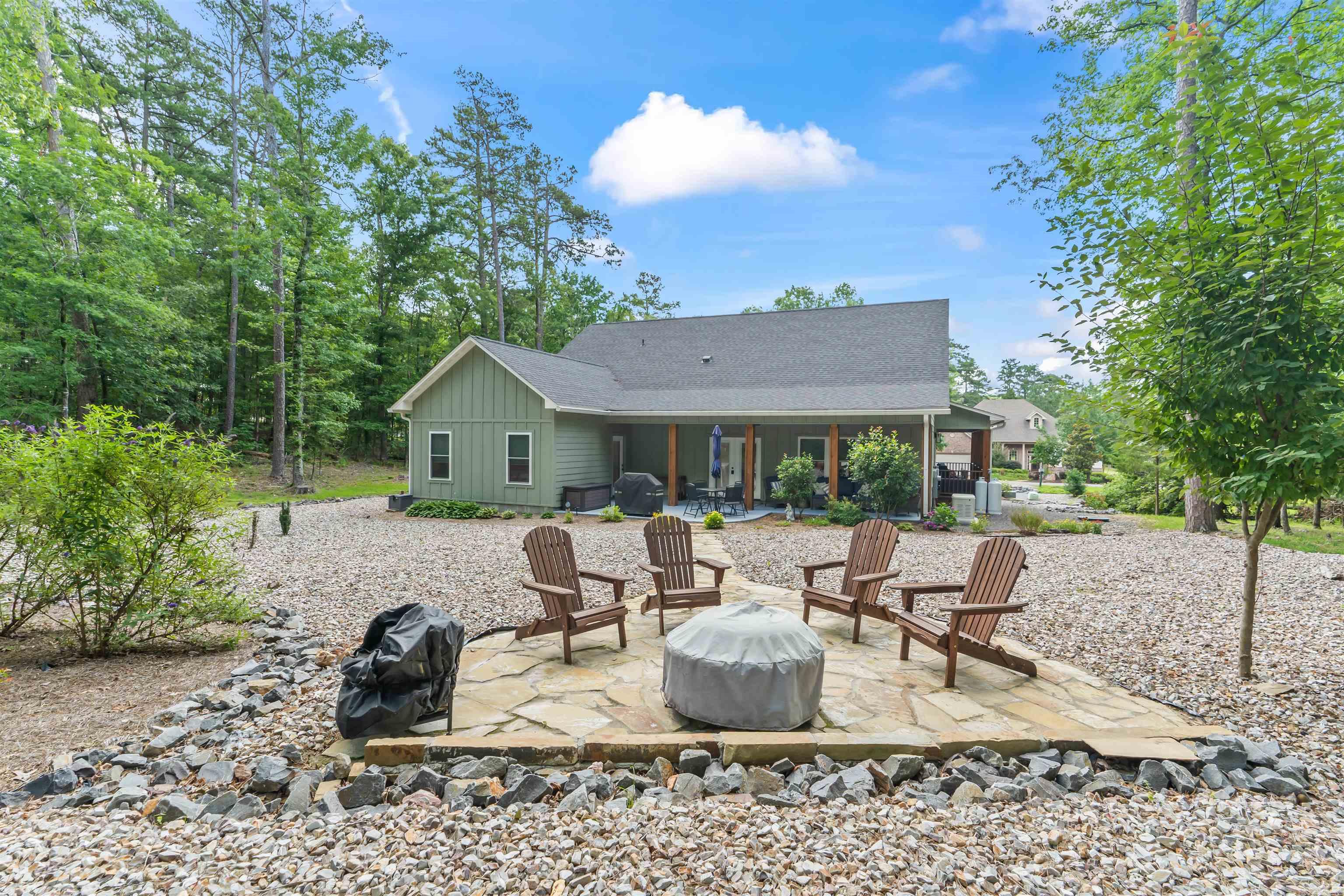 6 Jabali  Hot Springs Village, AR