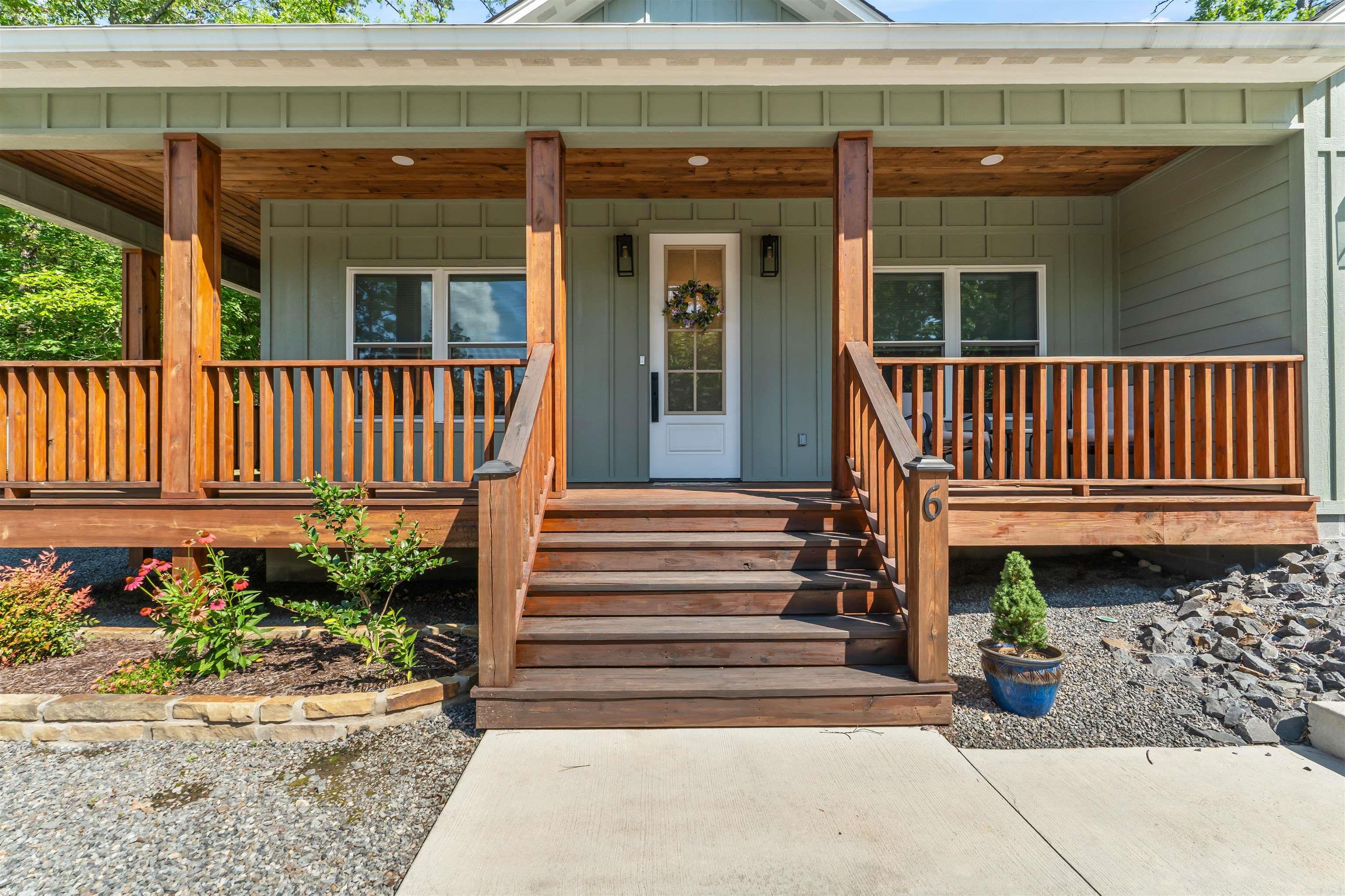 6 Jabali  Hot Springs Village, AR
