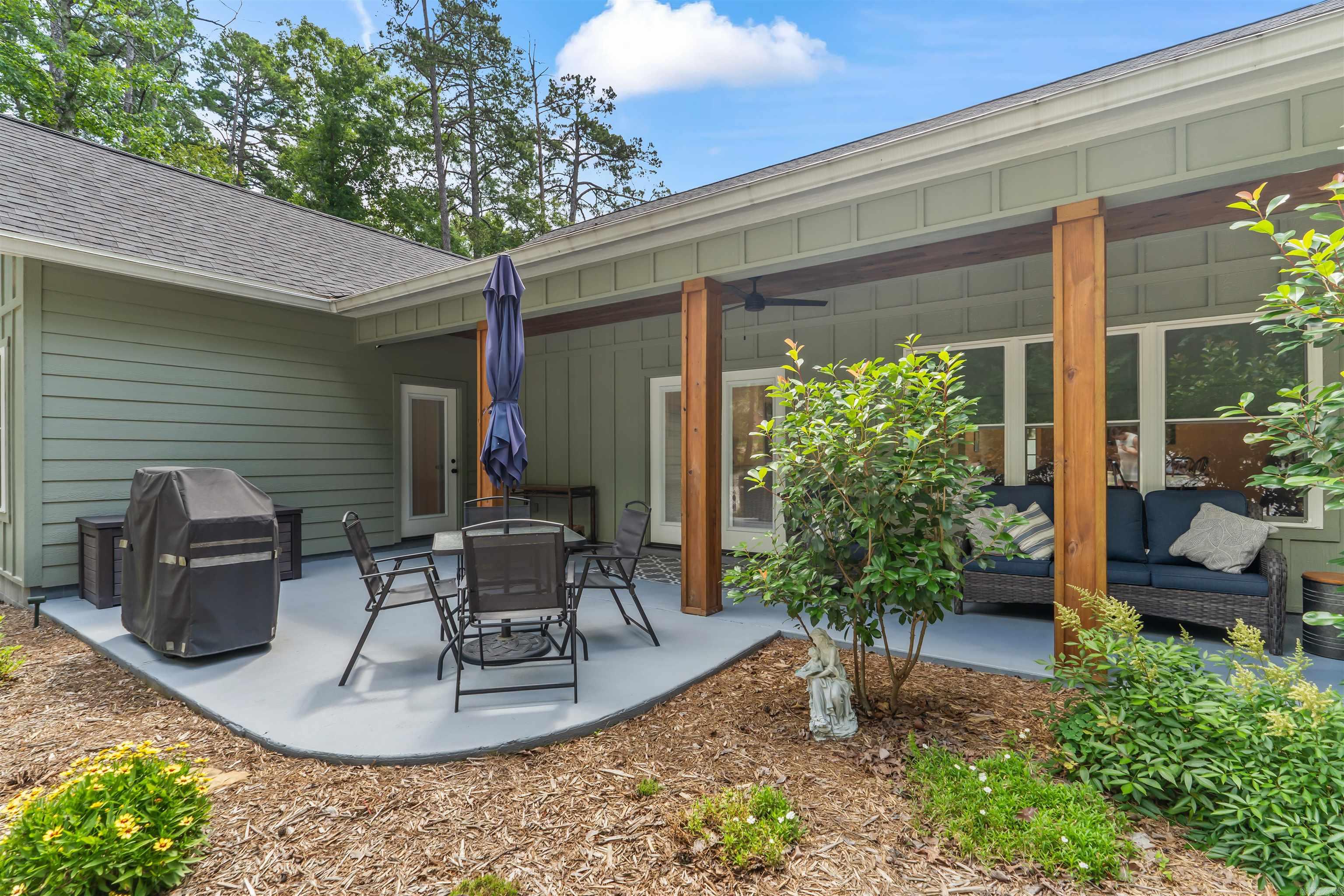 6 Jabali  Hot Springs Village, AR