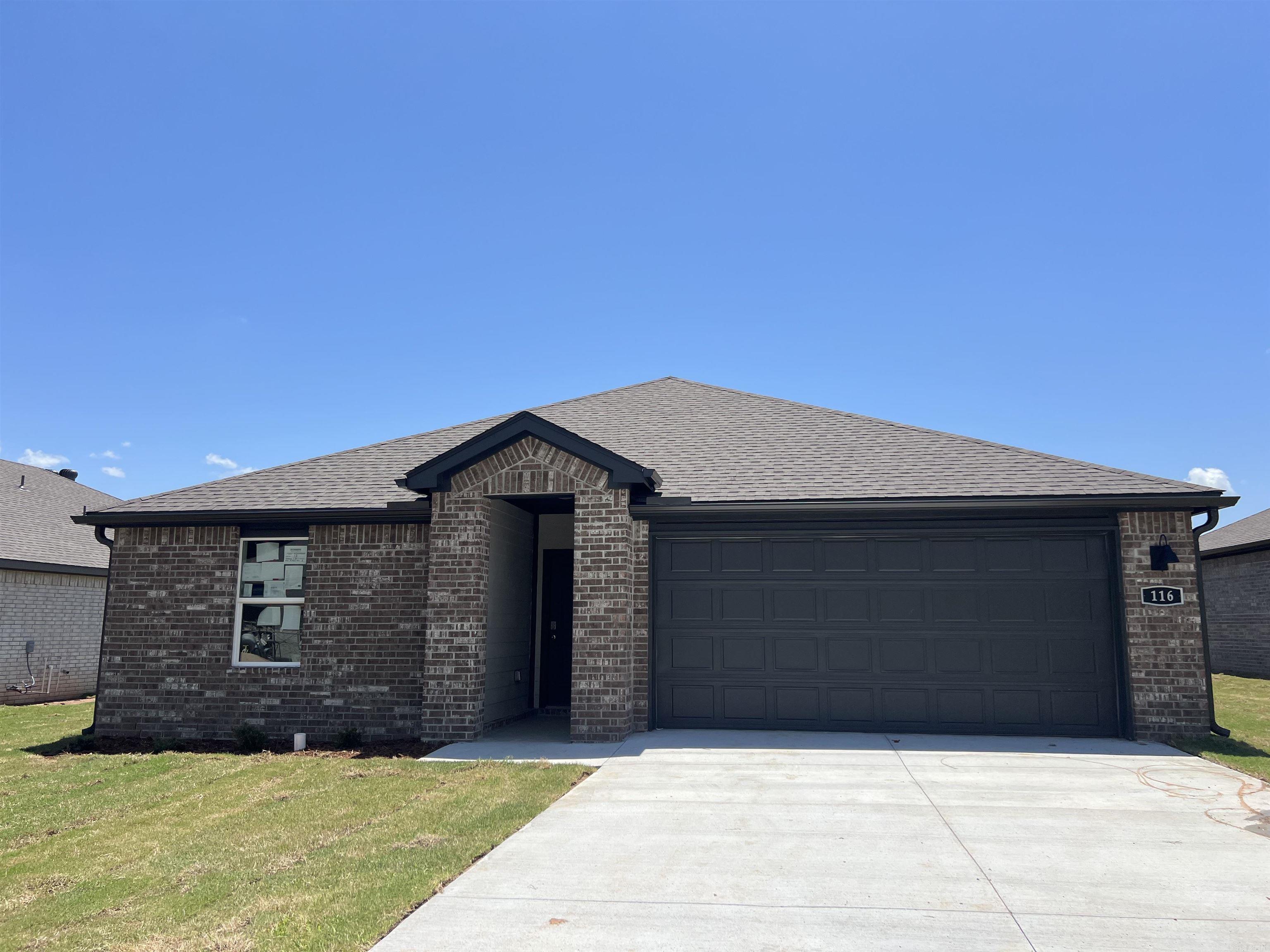 116 E Fredonia  Mayflower, AR