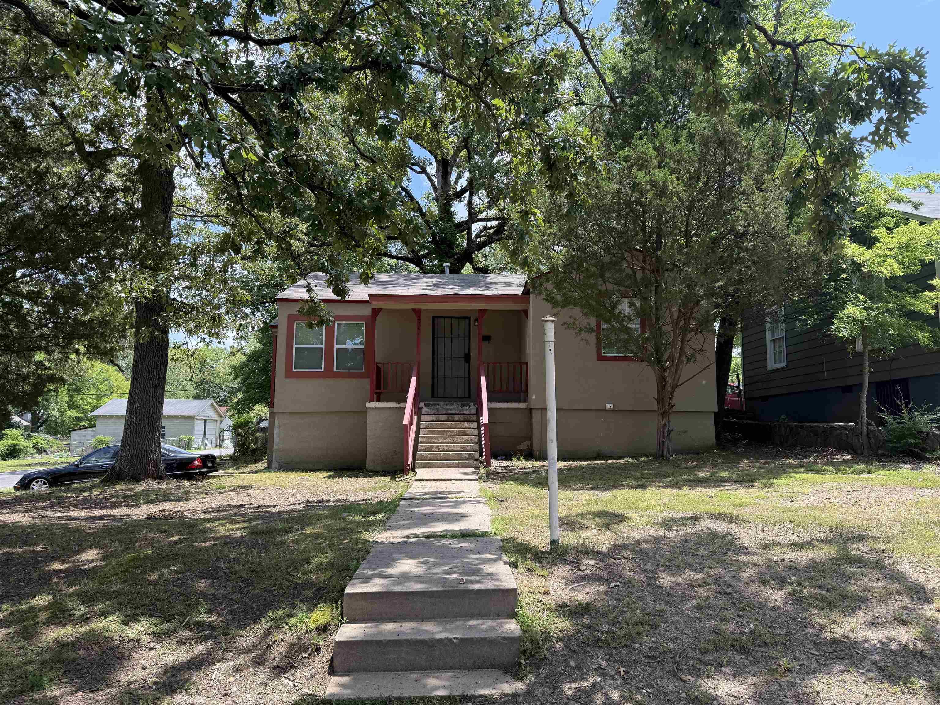 2501 S Pine  Little Rock, AR