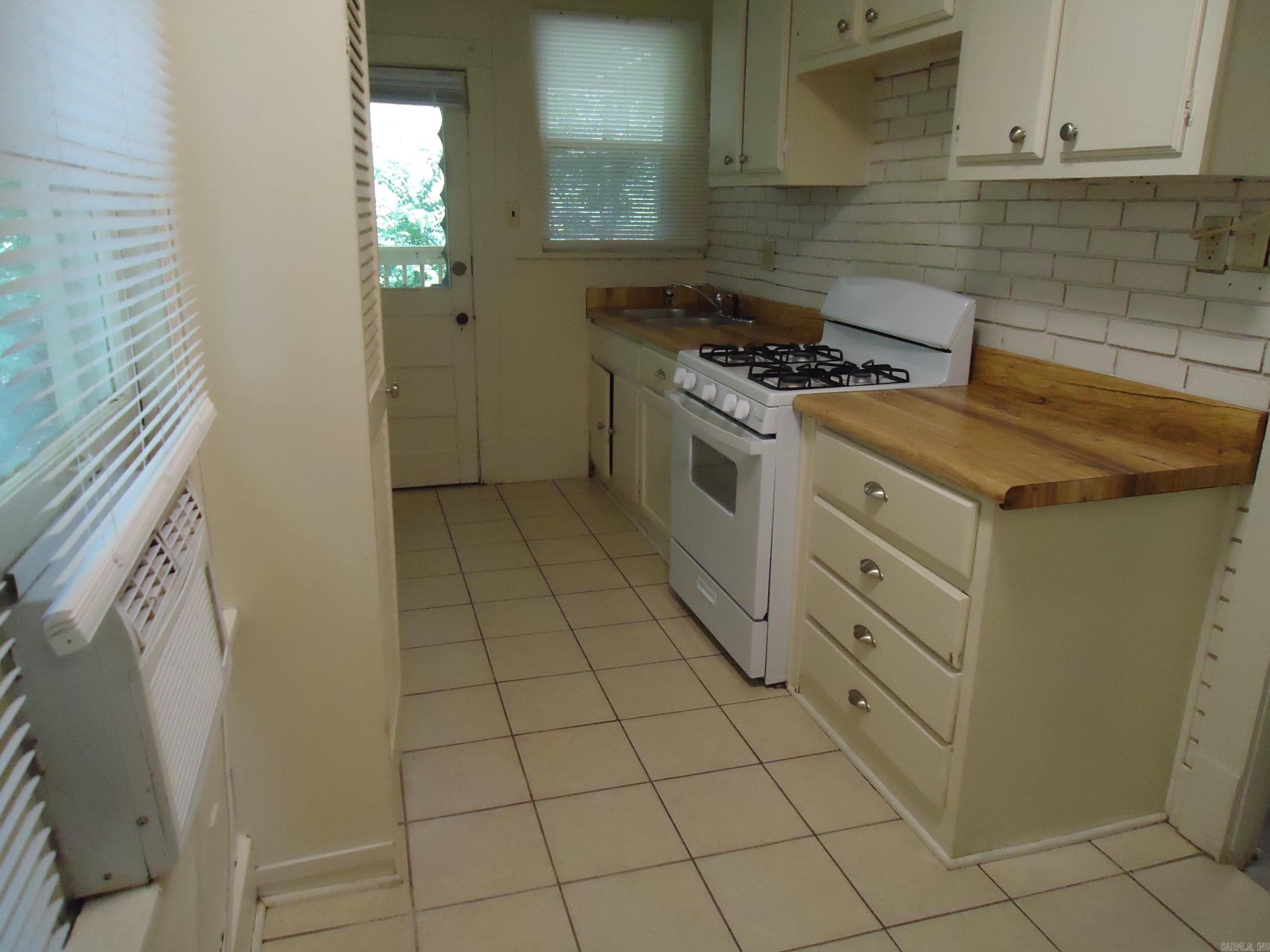 126 Parkhill Units A & B Hot Springs, AR