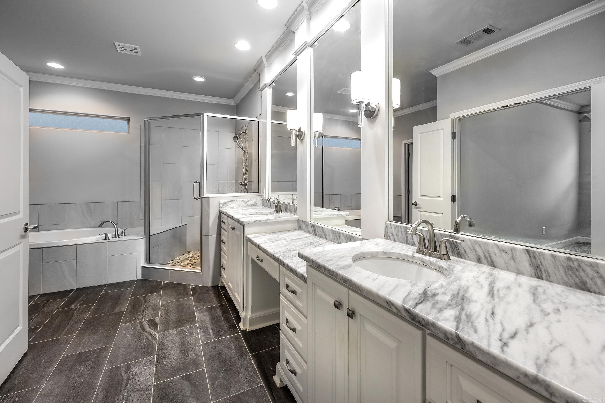 21 Piper  Little Rock, AR