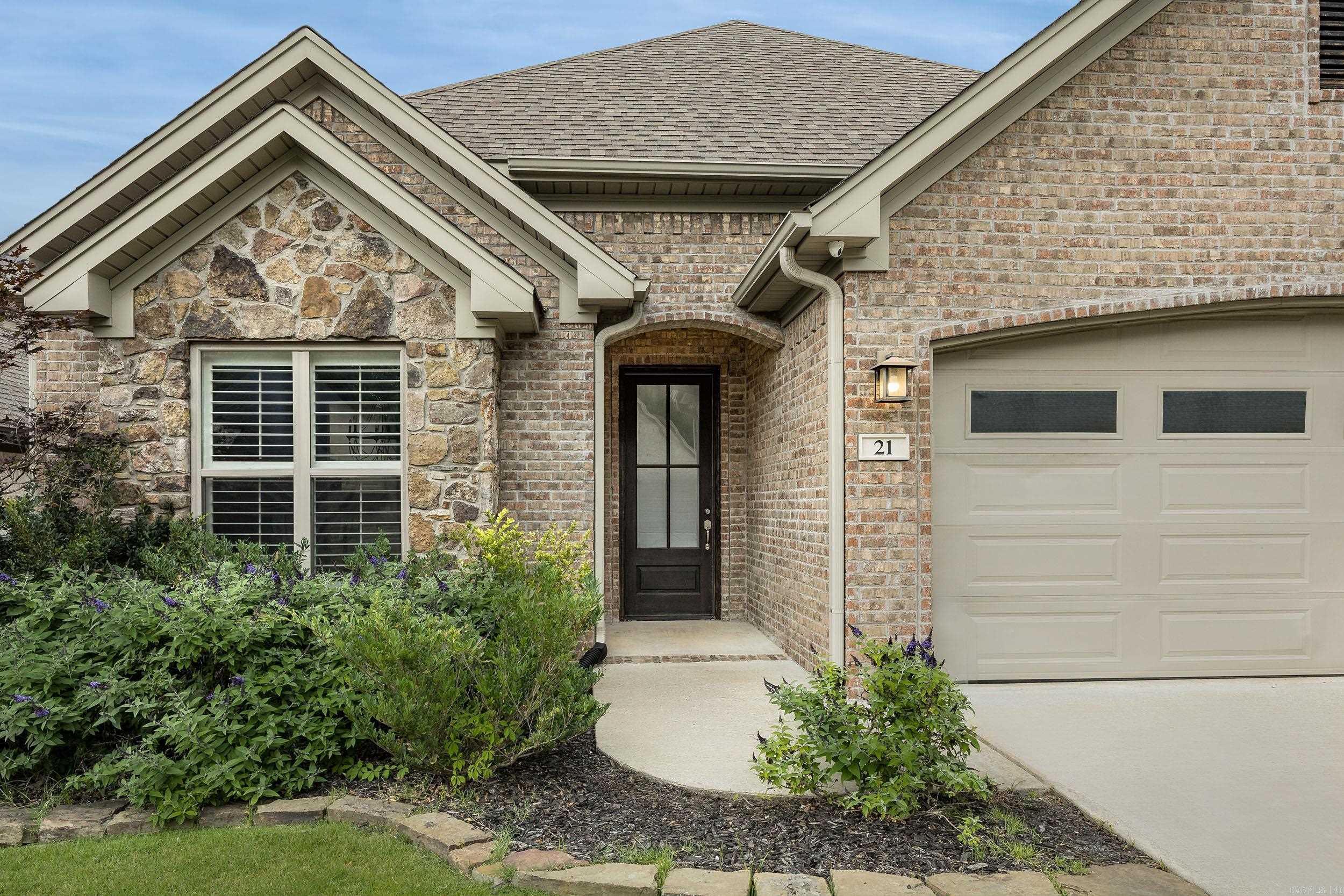 21 Piper  Little Rock, AR