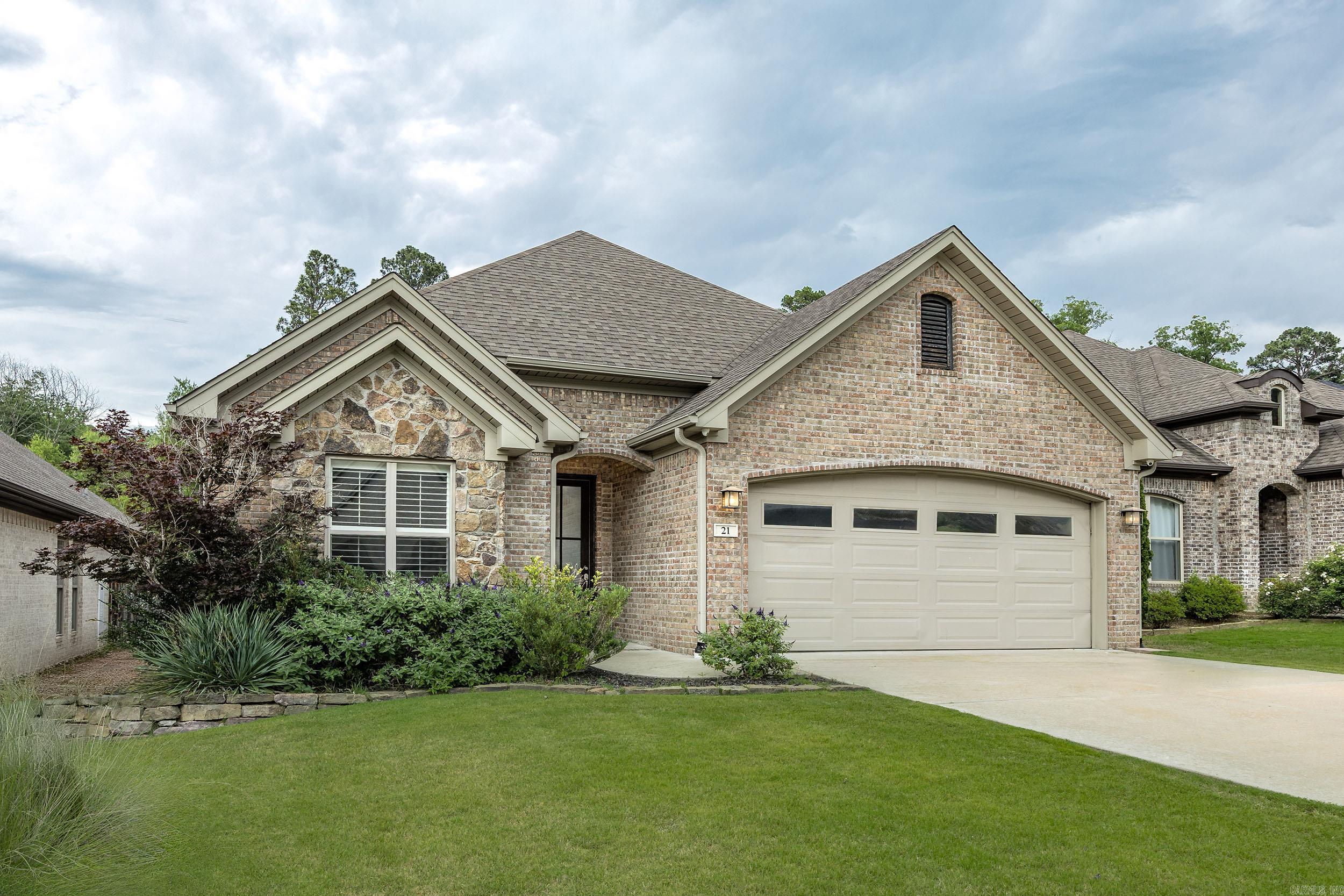21 Piper Lane Little Rock, AR 72223