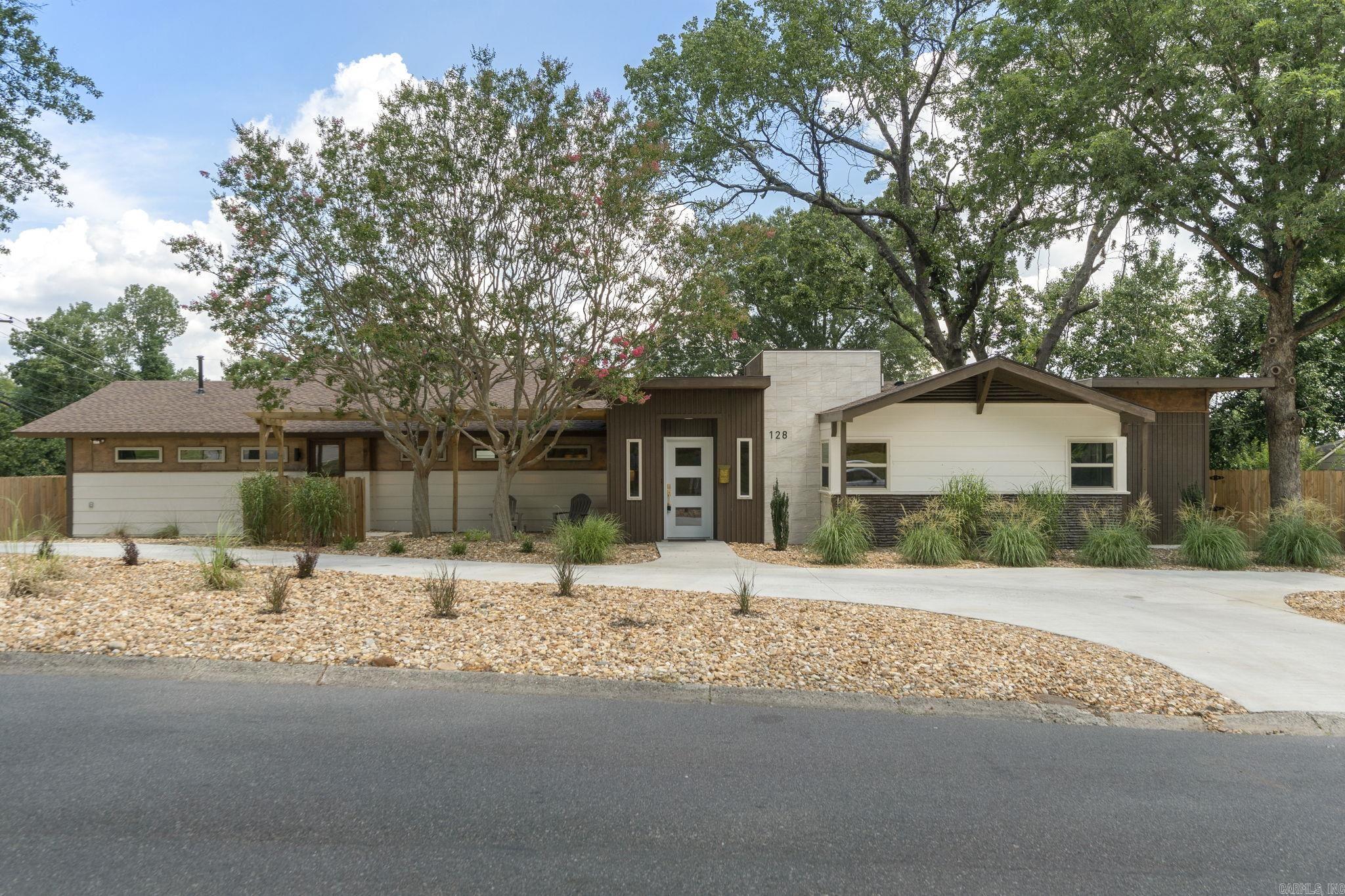 128 Dickson  Little Rock, AR