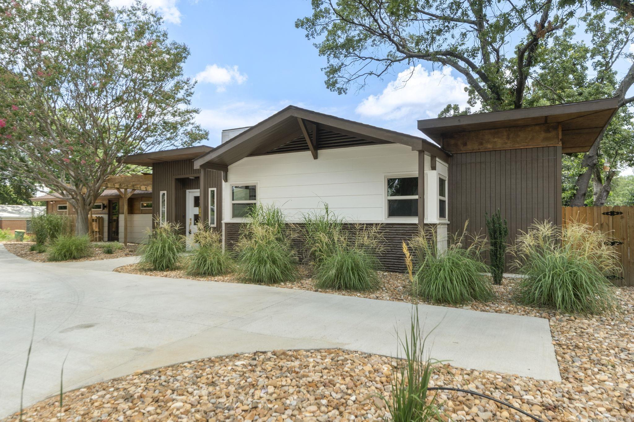 128 Dickson  Little Rock, AR