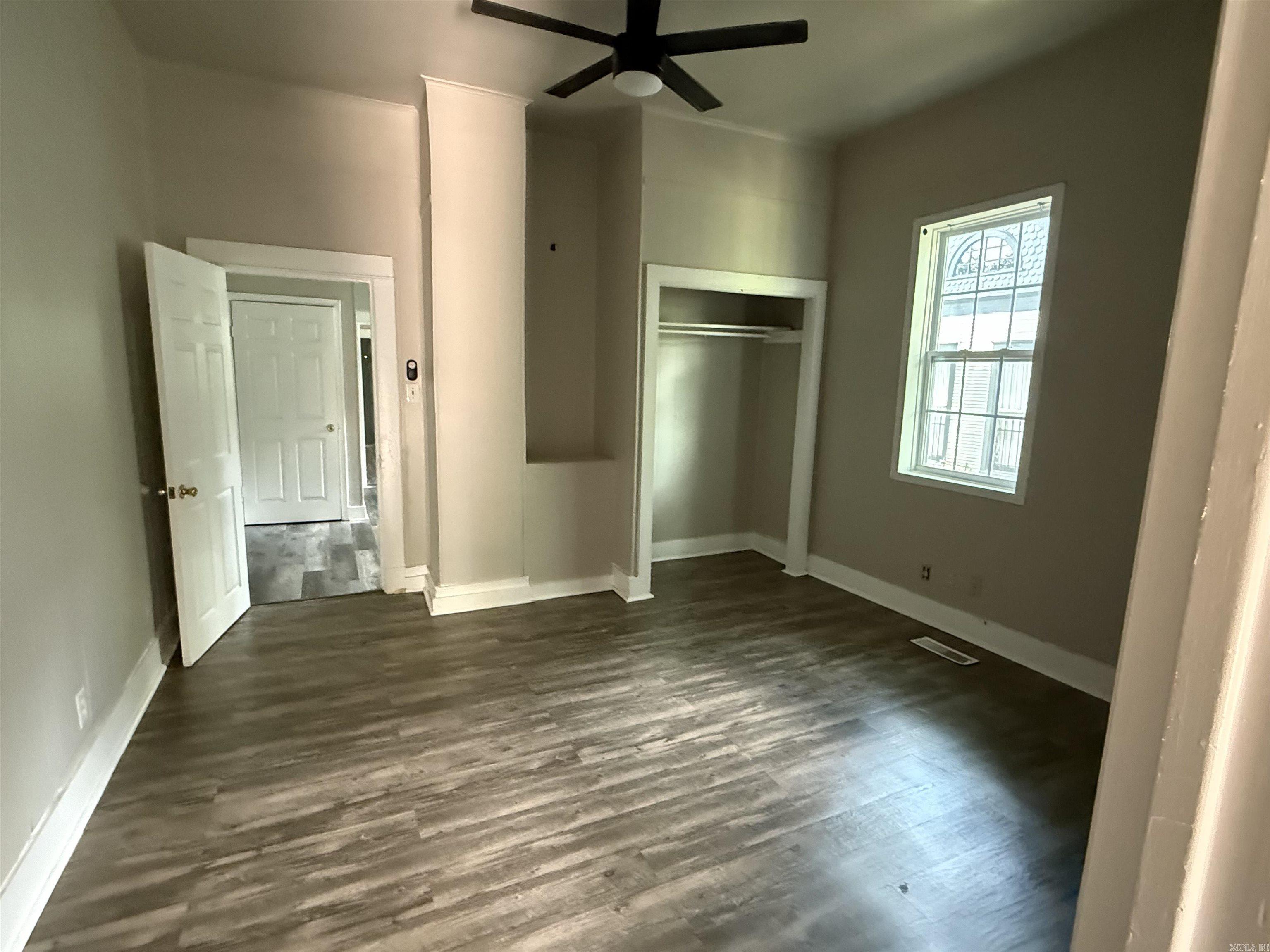 2417 Wolfe  Little Rock, AR