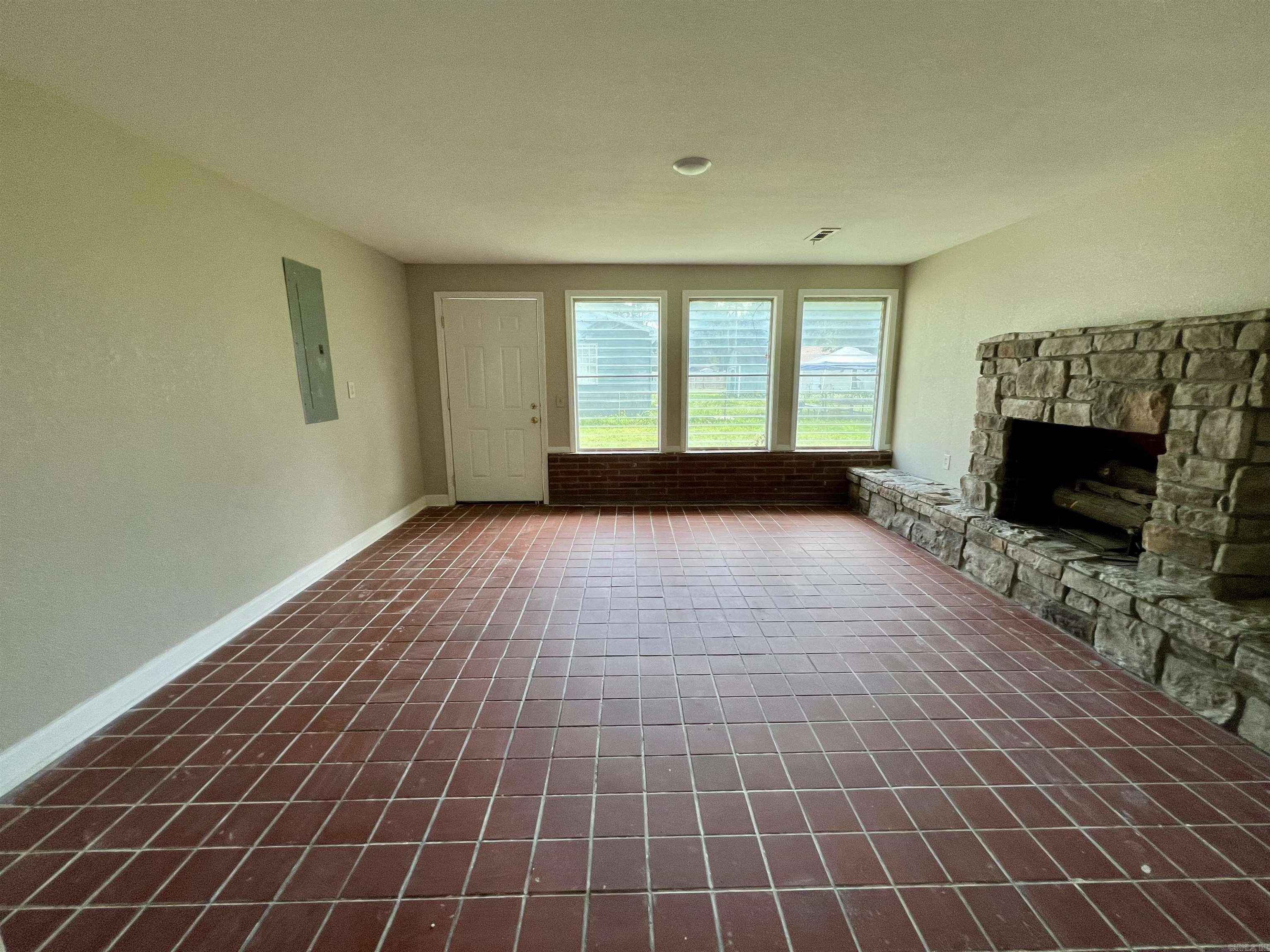 109 Nathan Dr  Wynne, AR