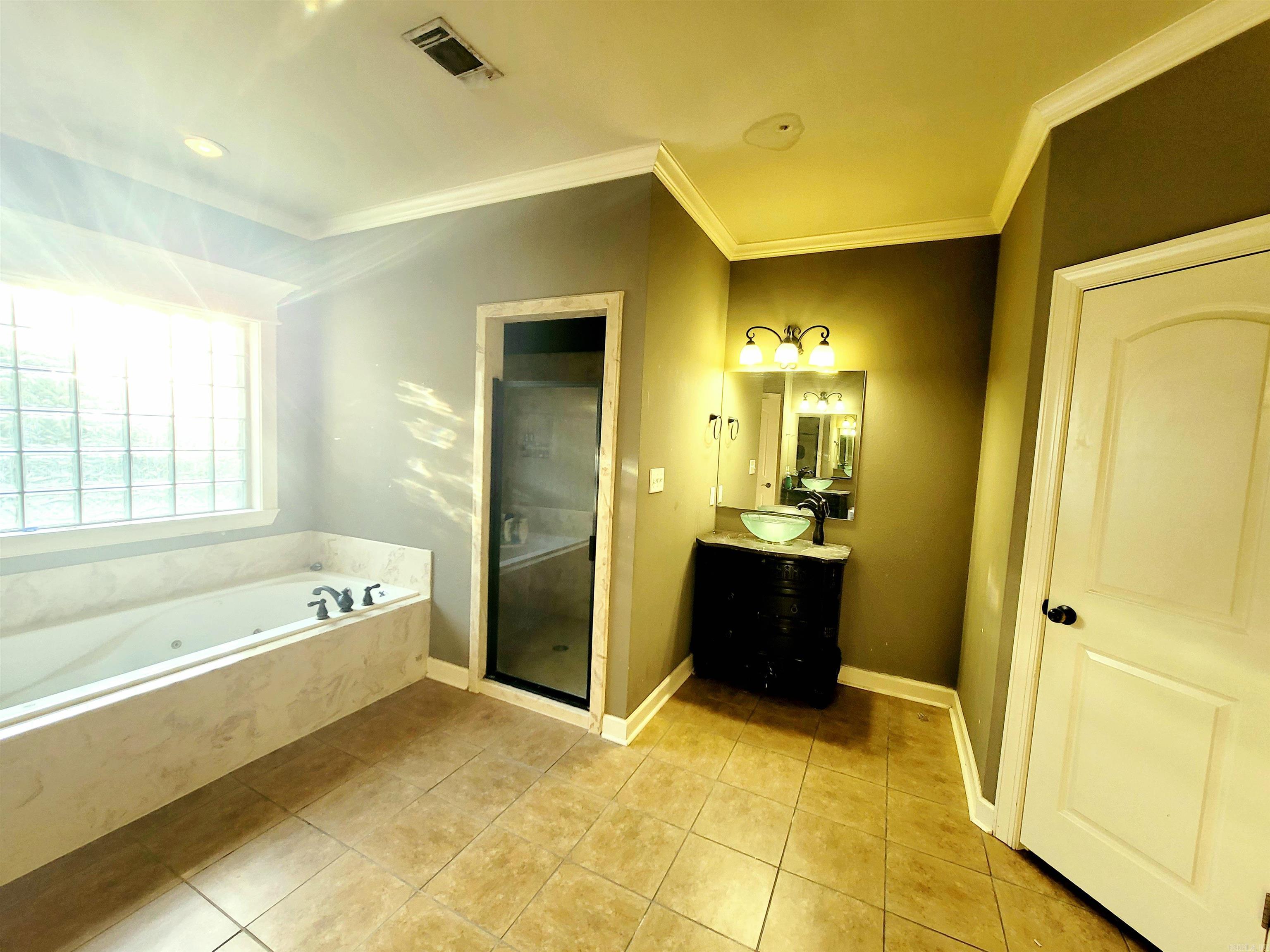 143 Silver Springs  Benton, AR