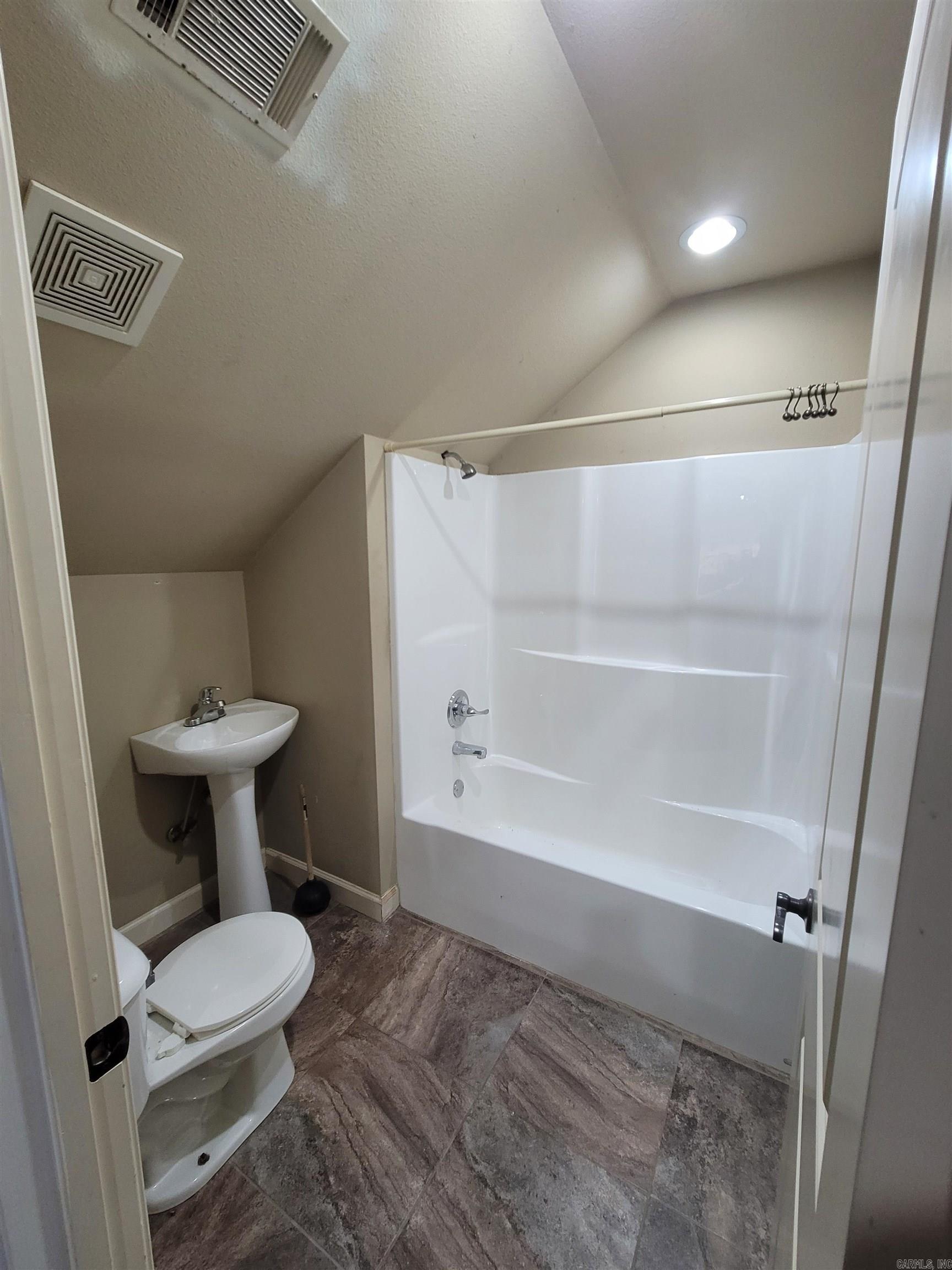 143 Silver Springs  Benton, AR