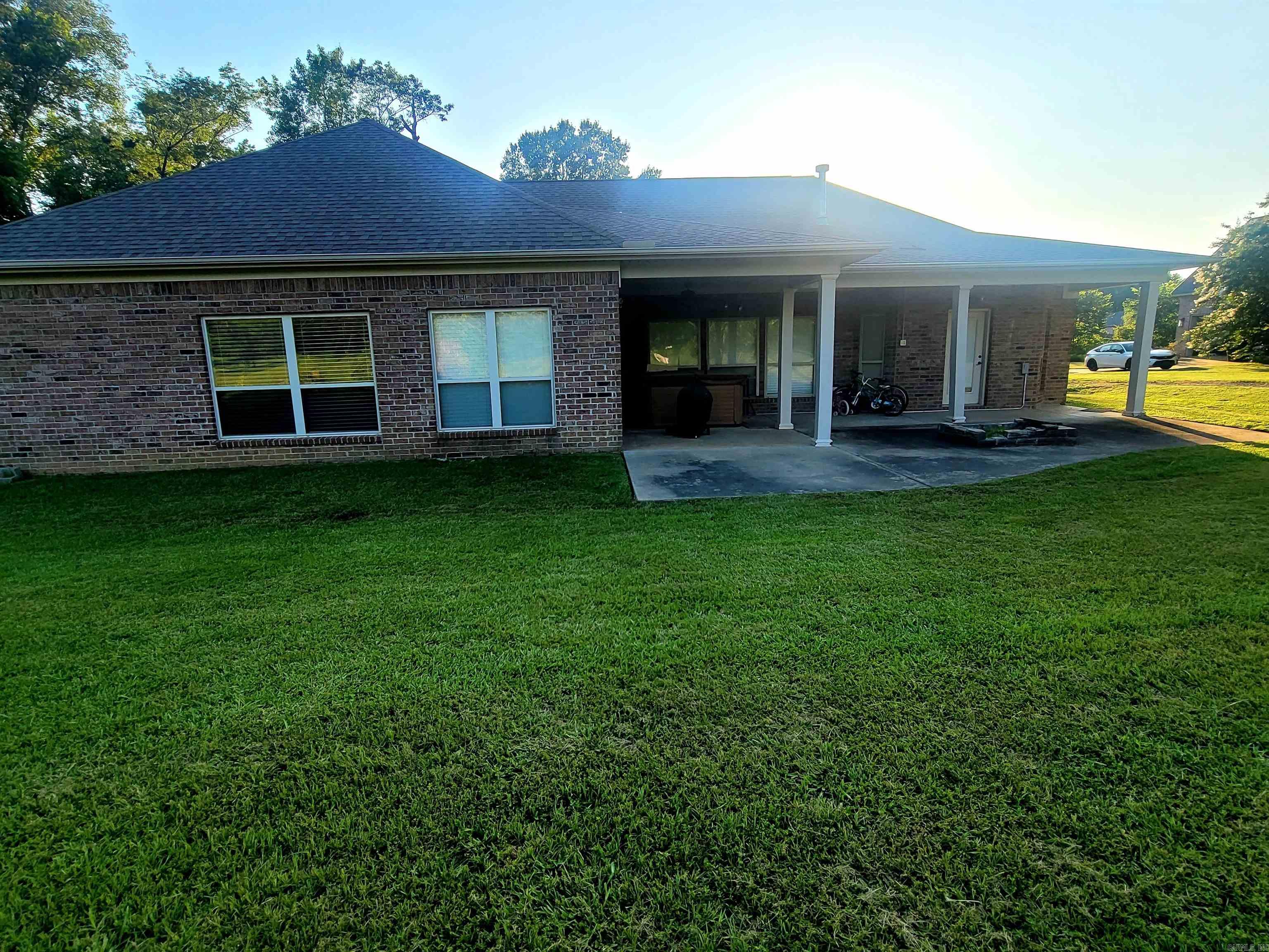 143 Silver Springs  Benton, AR