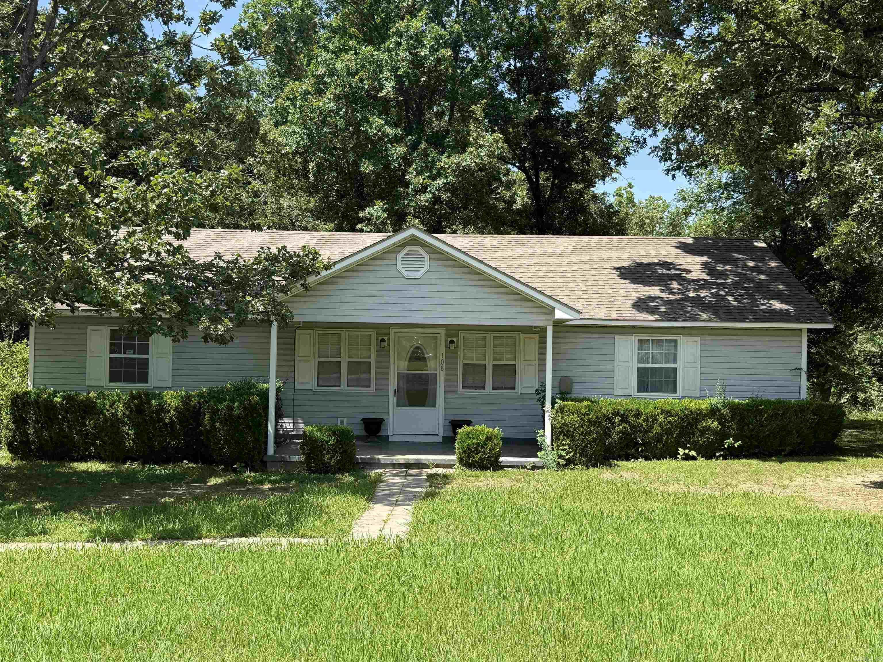 108 Rock  Marshall, AR